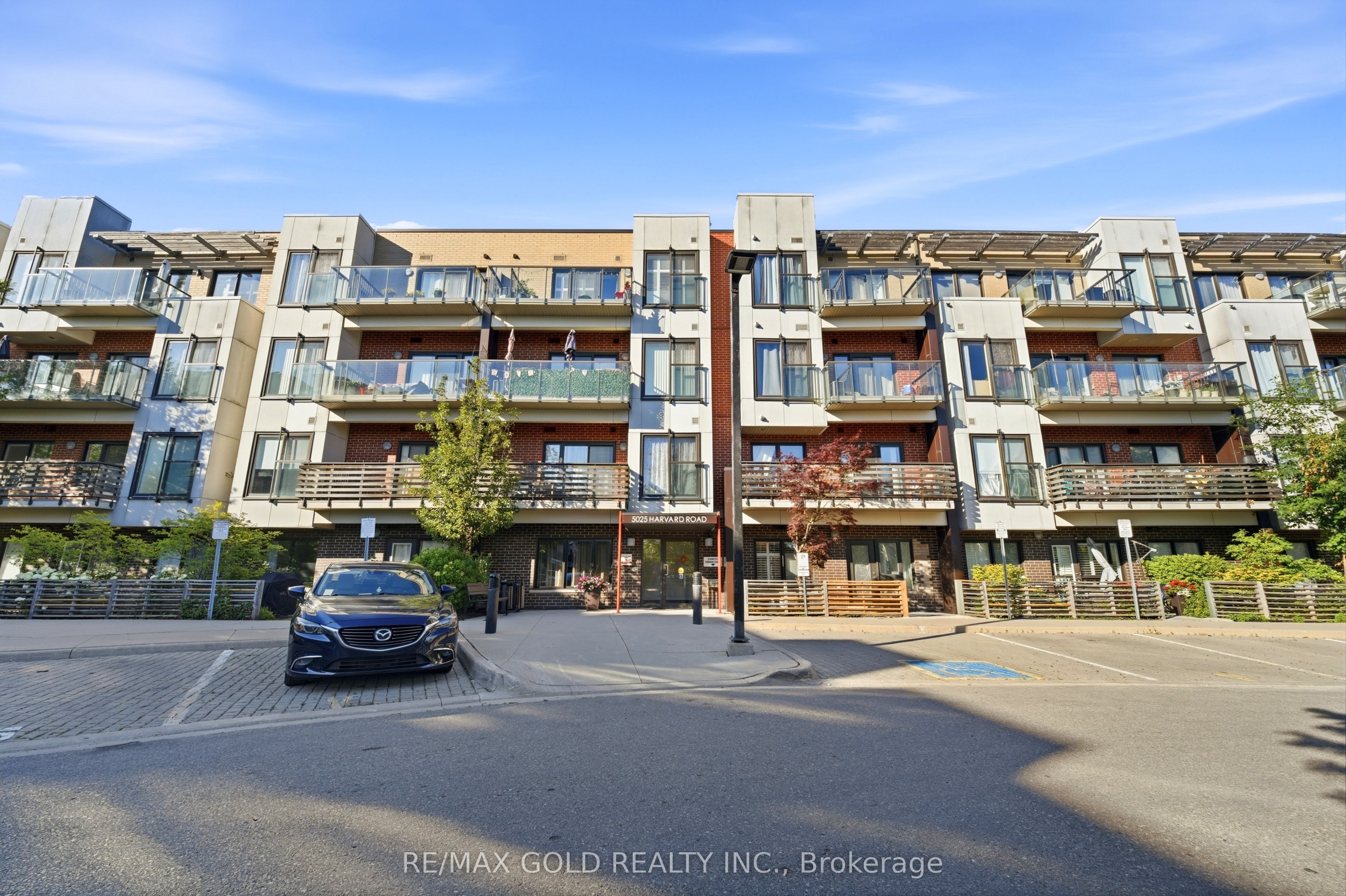 5025 Harvard Road 211, Mississauga, On L5m 0w6