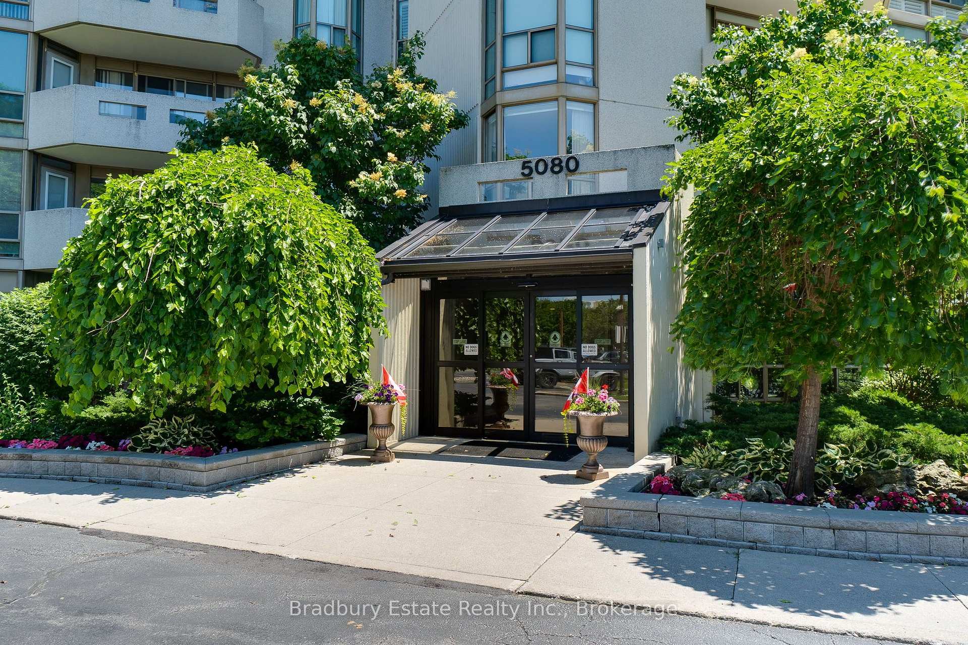 5080 Pinedale Avenue N 203, Burlington, On L7l 5v7