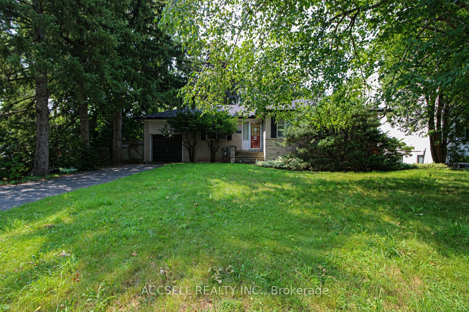 1358 Sedgewick Crescent, Oakville, On L6l 1x8