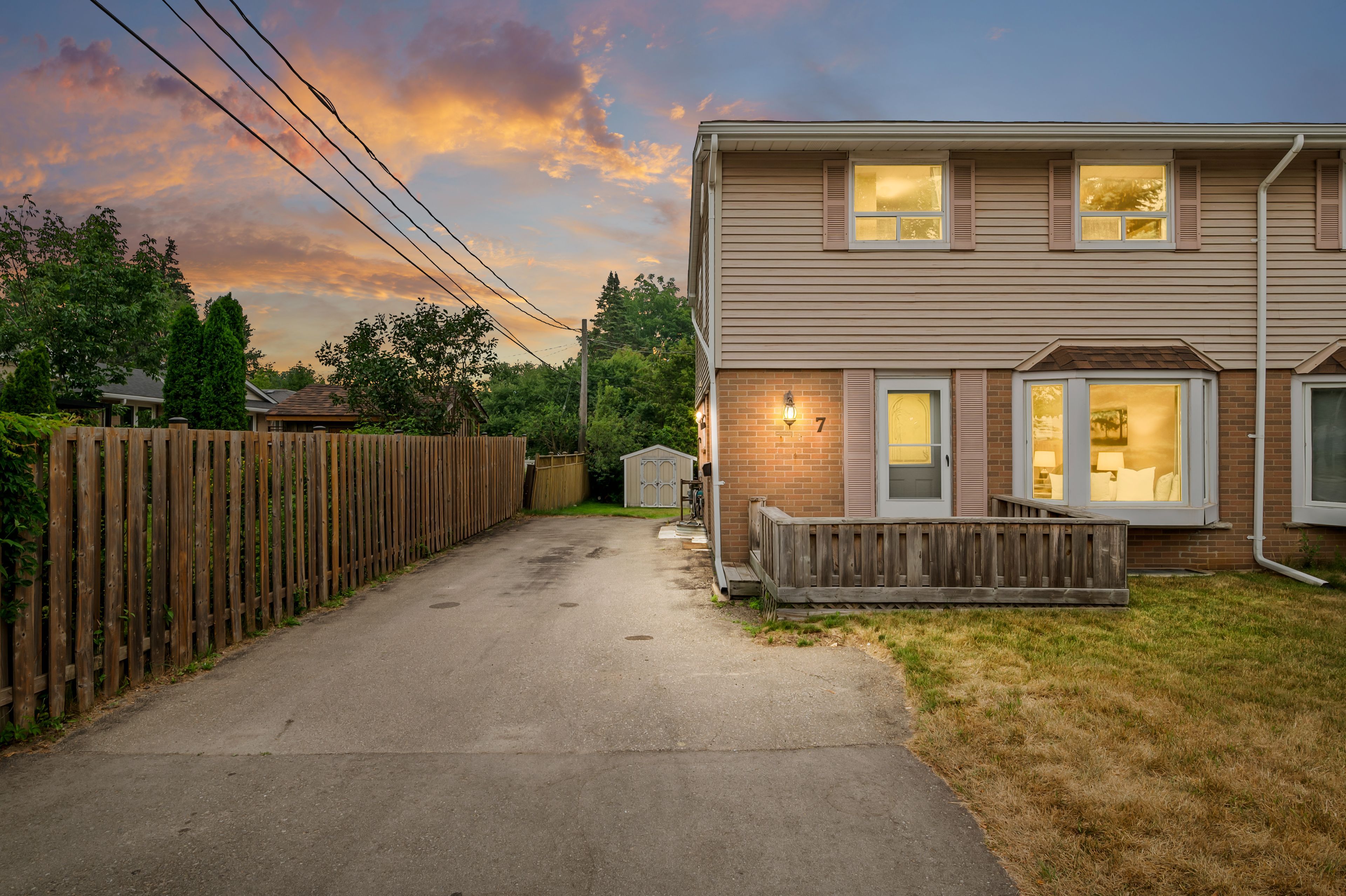 7 Cardwell Street, Orangeville, On L9w 2v5