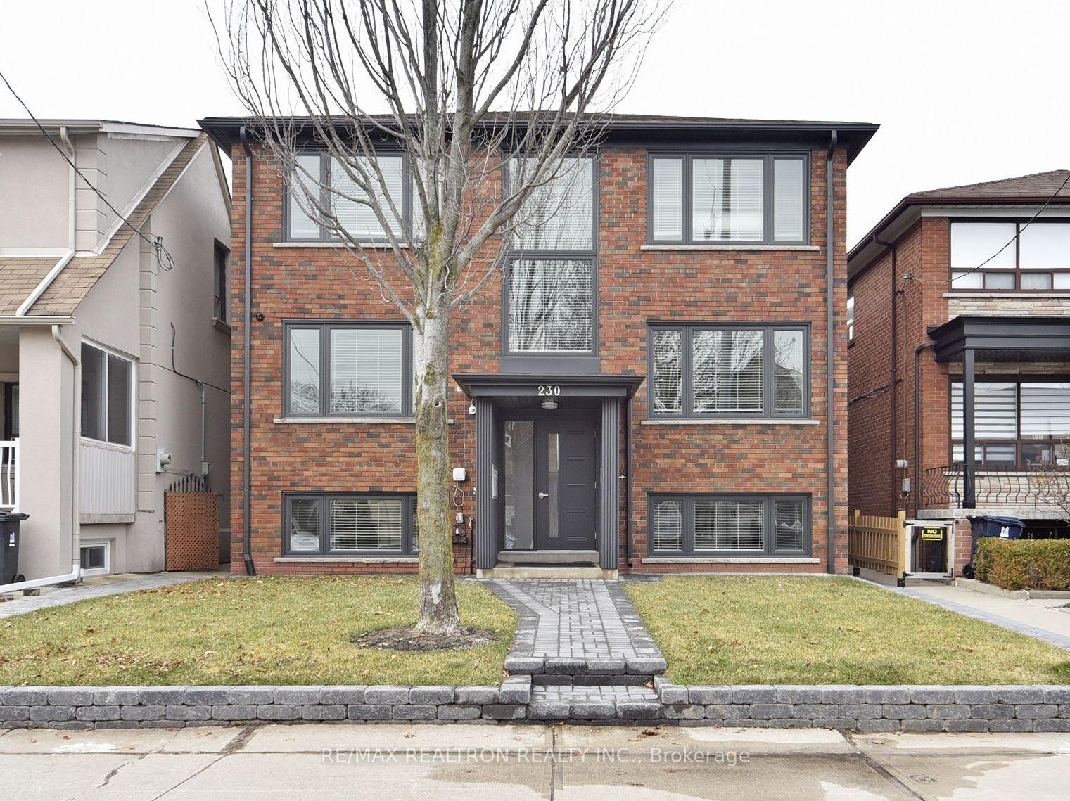 230 Boon Avenue 4, Toronto, On M6e 3z8