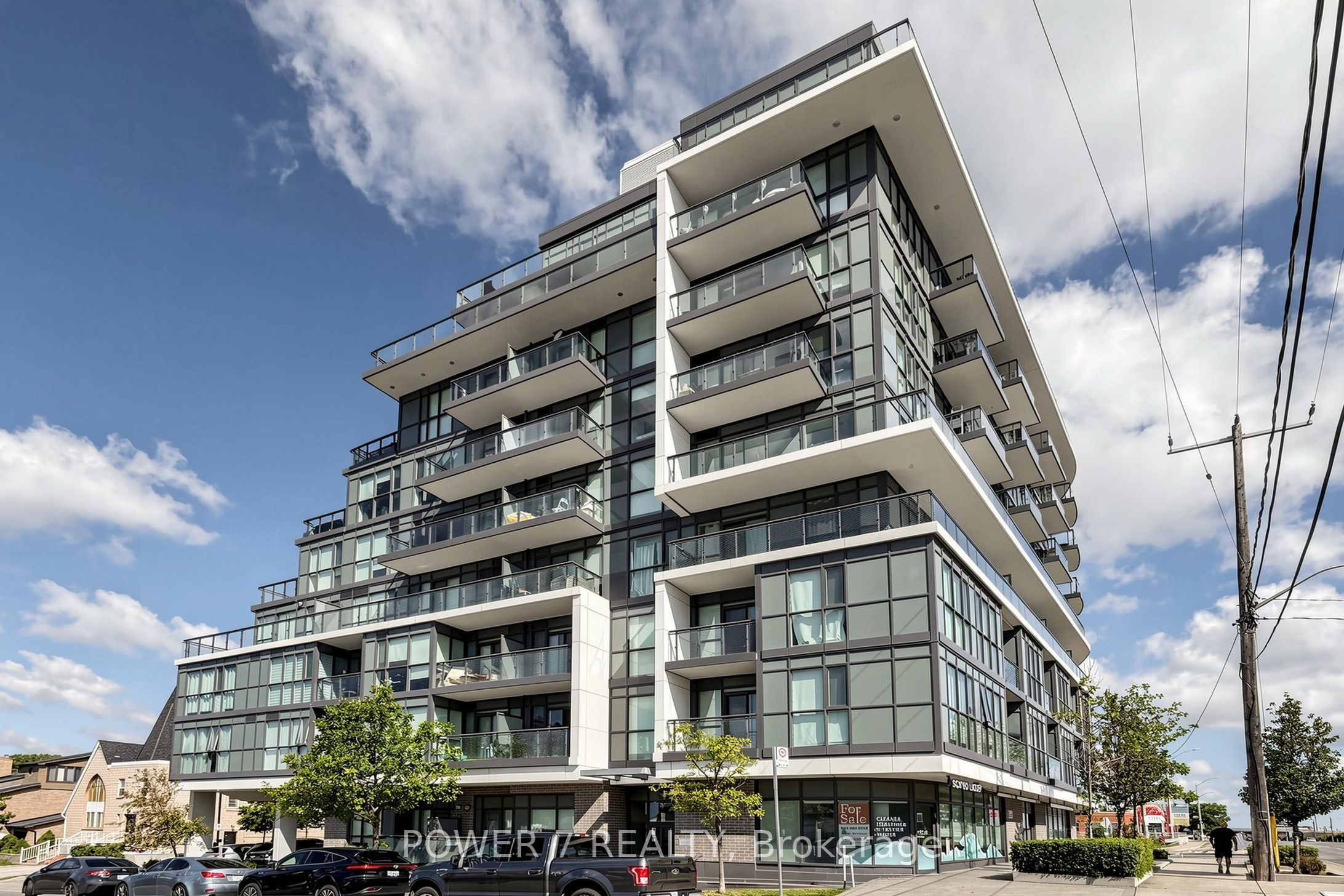 16 Mcadam Avenue 510, Toronto, On M6a 0b9