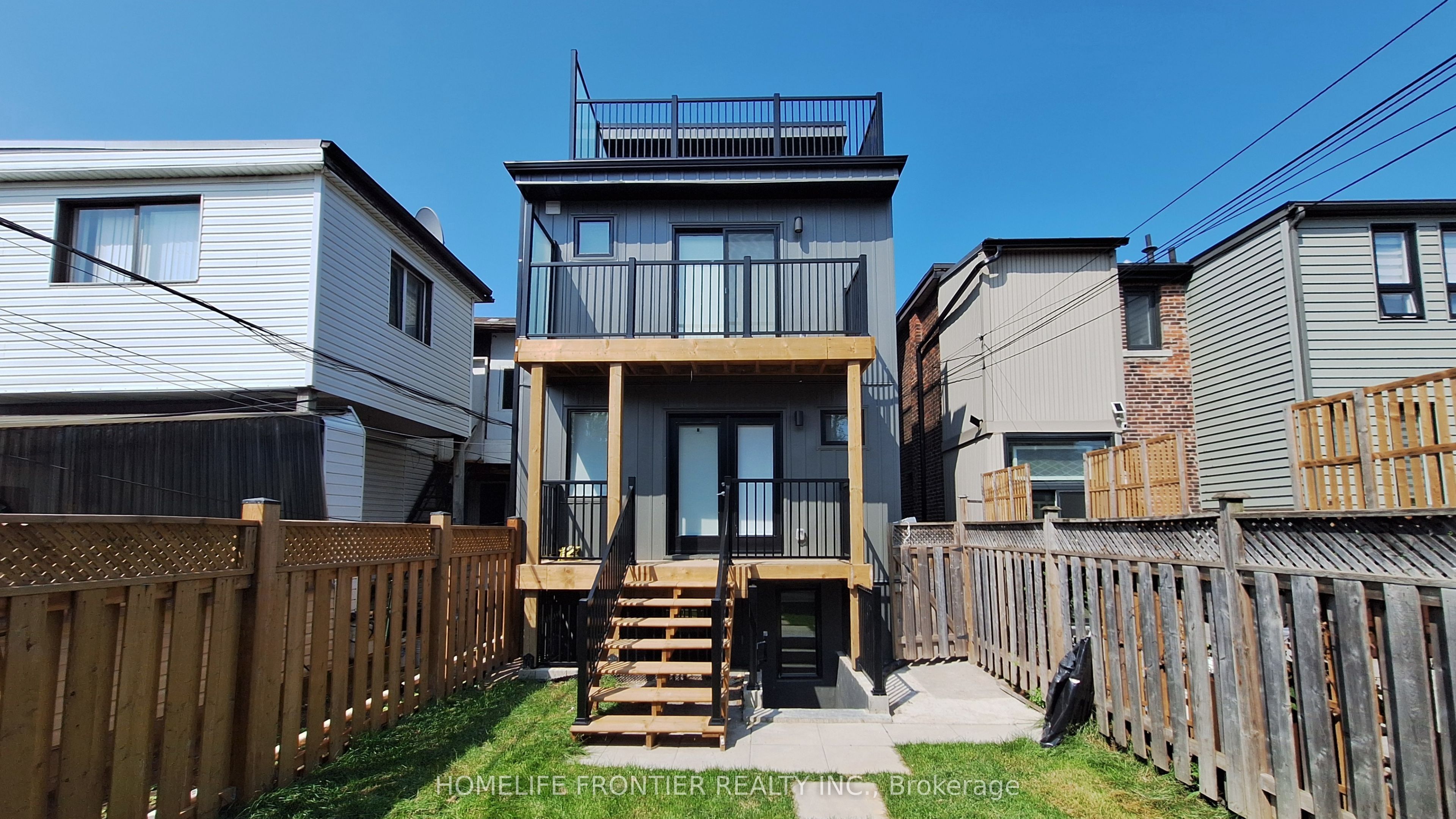 231 Symington Avenue 2 (Main Floor), Toronto, On M6p 3w5