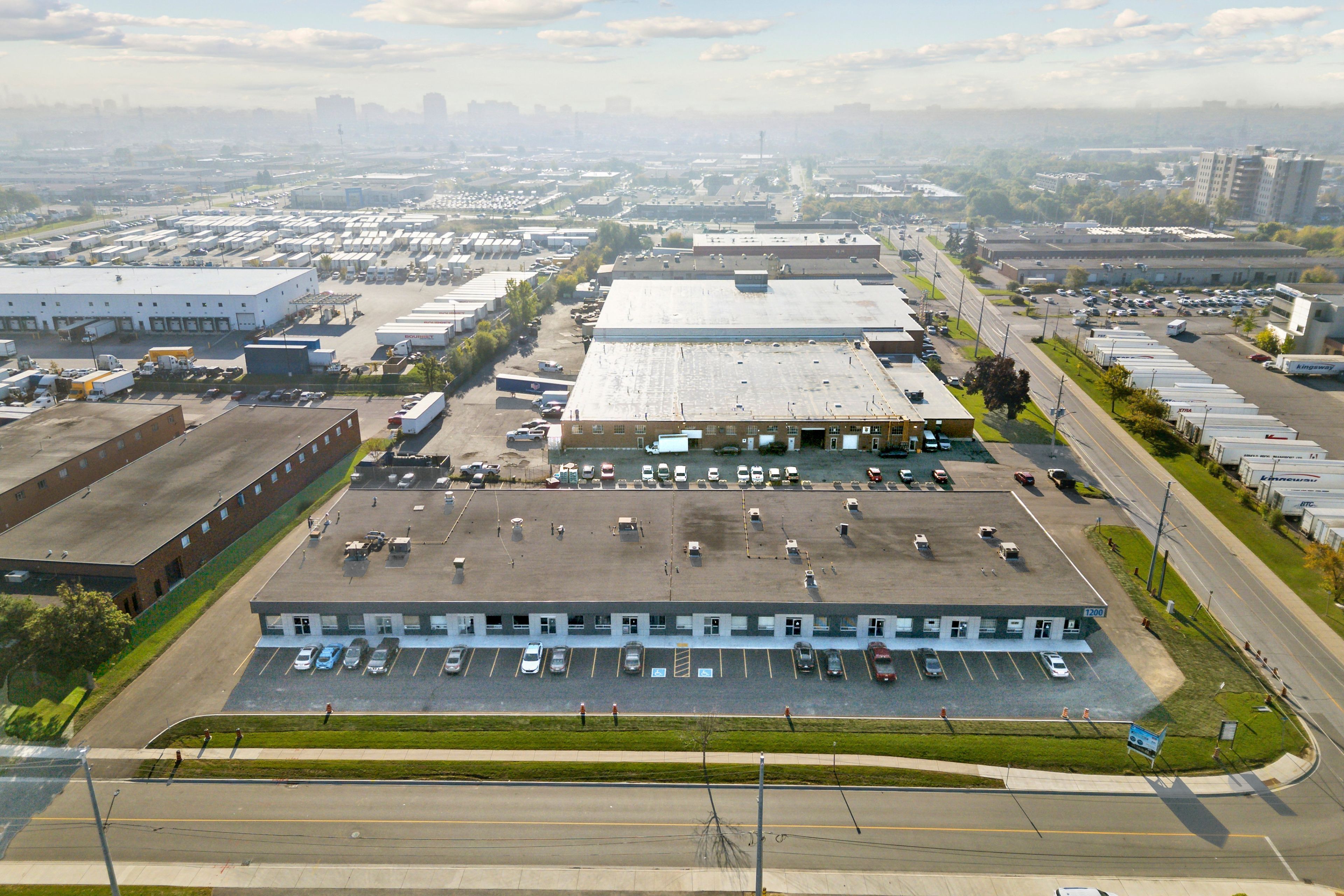 1200 Aimco Boulevard 9, Mississauga, On L4w 1b2
