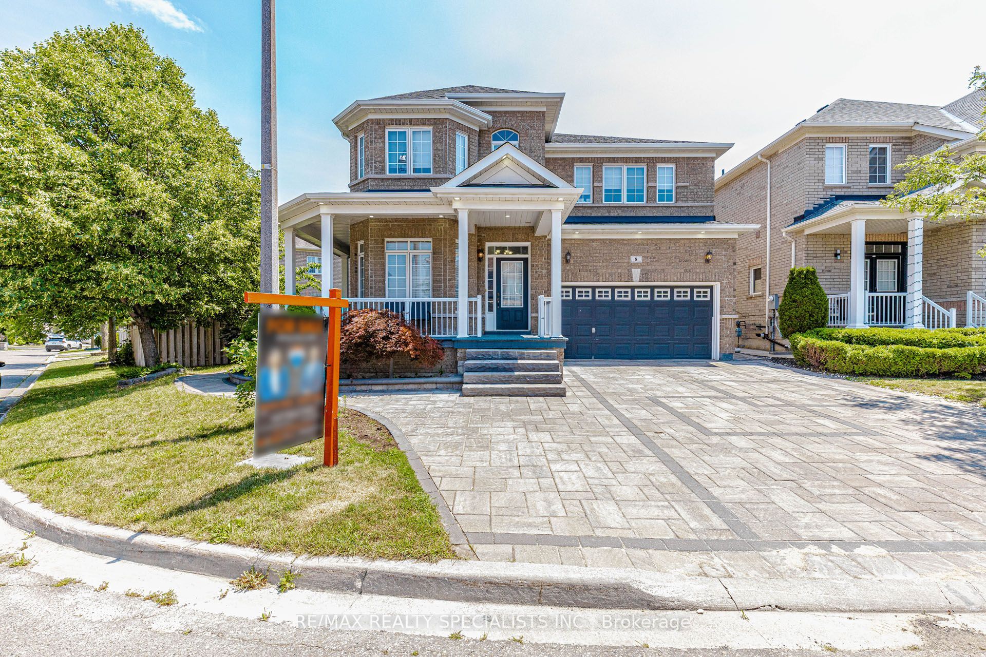 8 Tovey Terrace, Brampton, On L6r 0e5