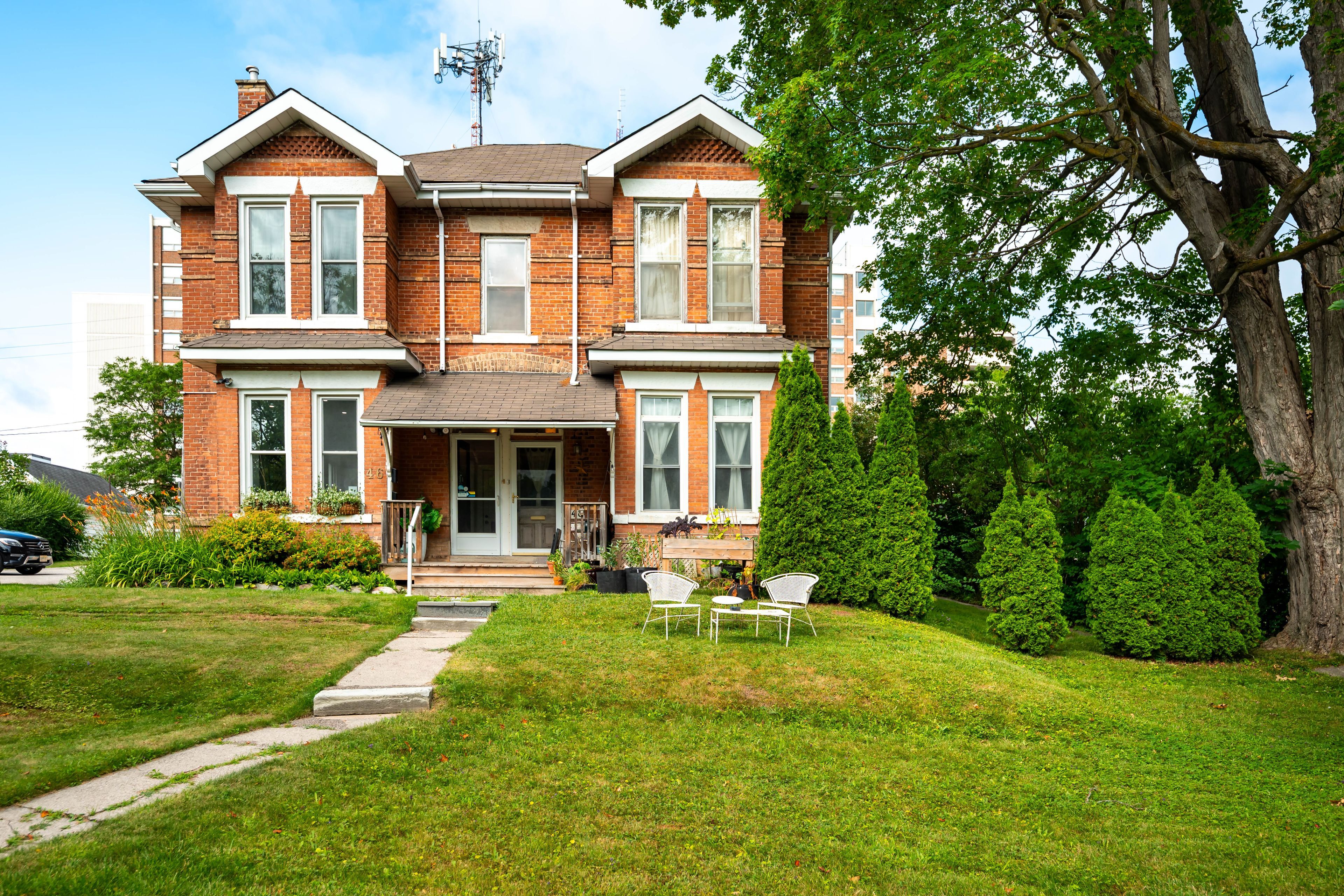 48 First Street, Orangeville, On L9w 2e2