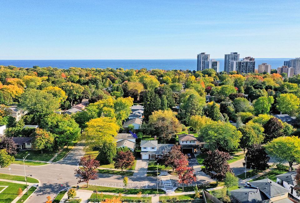 2132 Hixon Street, Oakville, On L6l 1t4