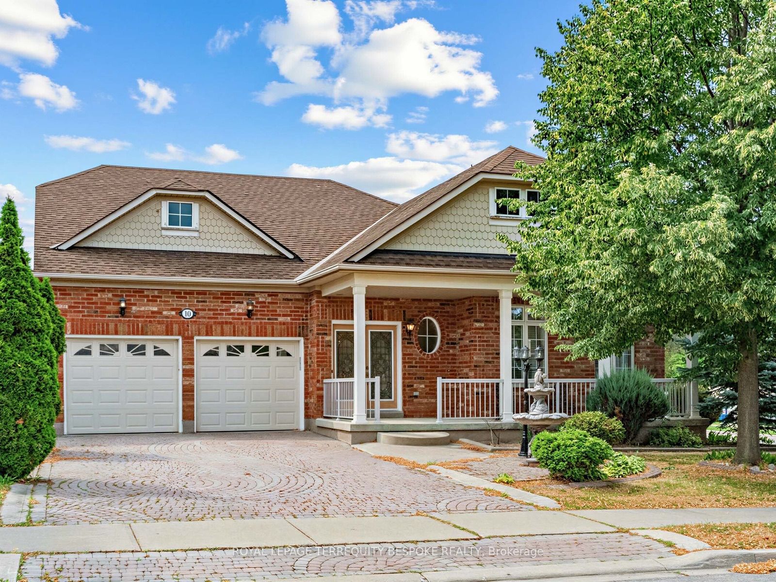 10 Leparc Road, Brampton, On L6p 1x9