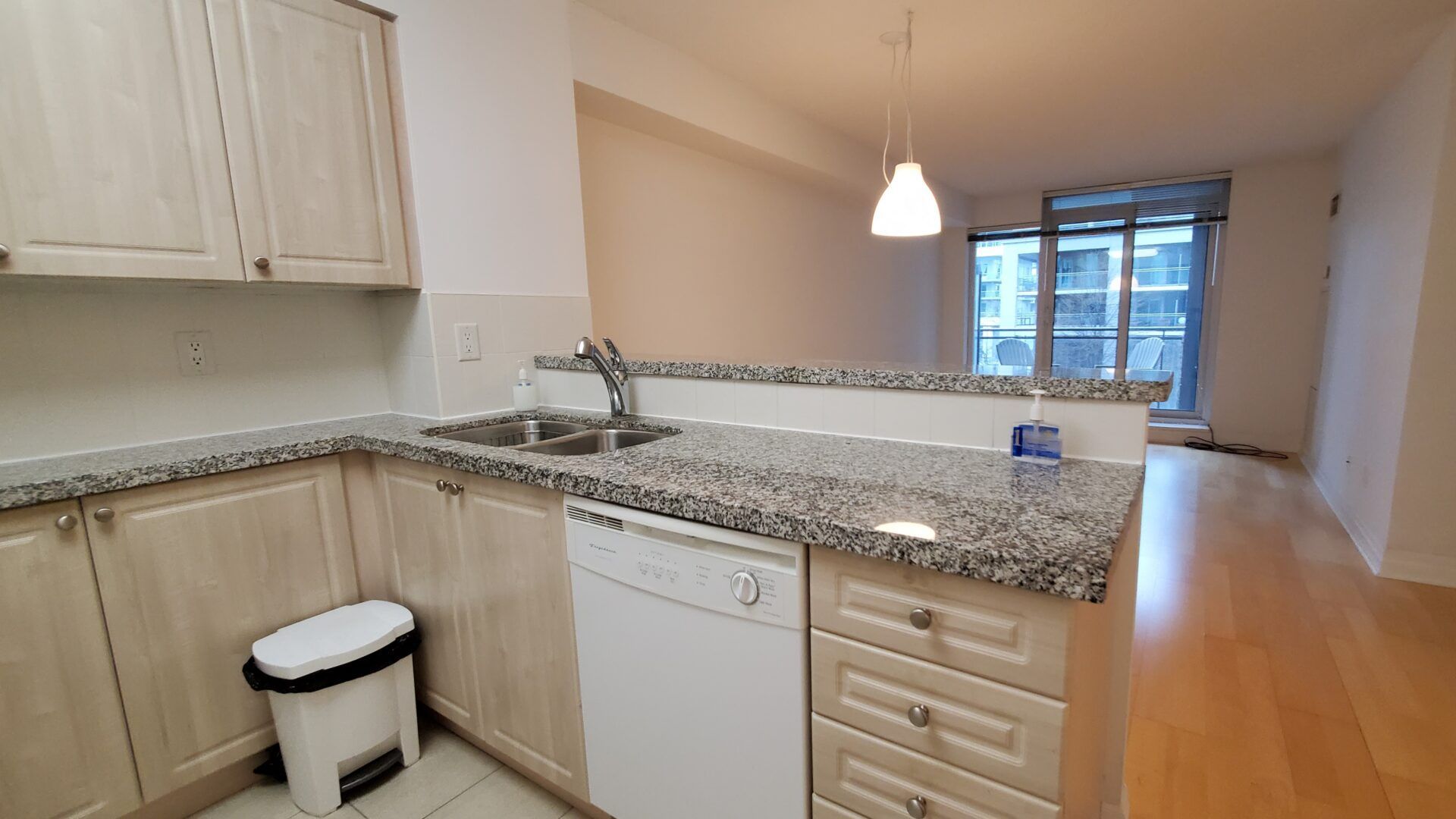2119 Lake Shore Boulevard W 316, Toronto, On M8v 4e8