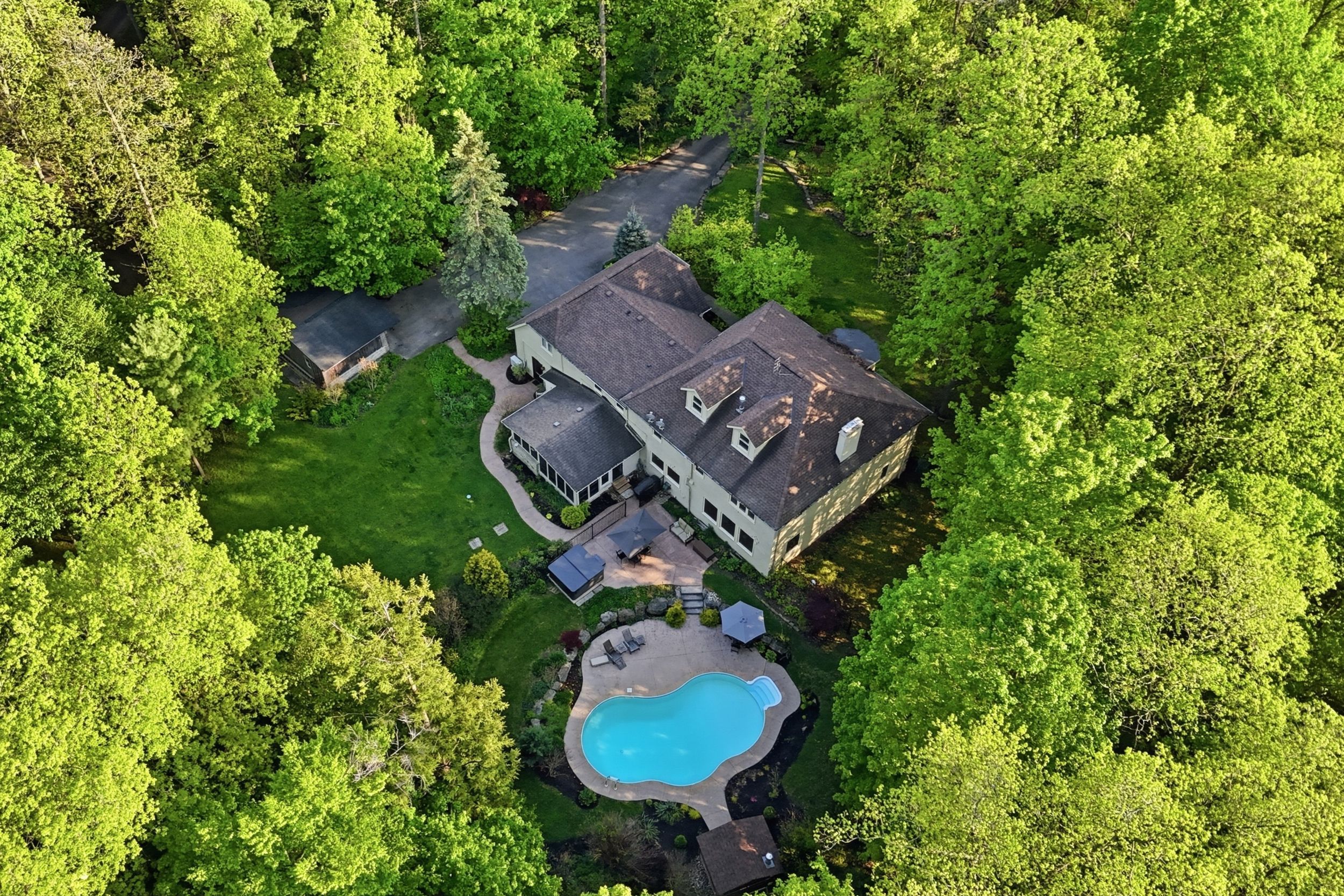 8663 Wood Close, Milton, On L9t 2x9
