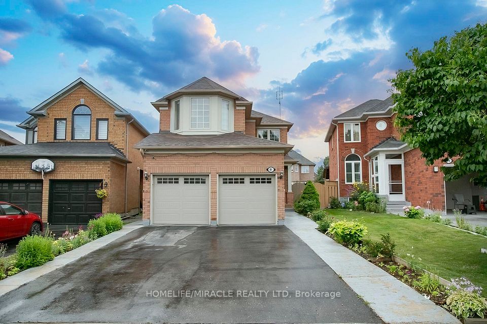 81 Narrow Valley Crescent, Brampton, On L6r 2m4
