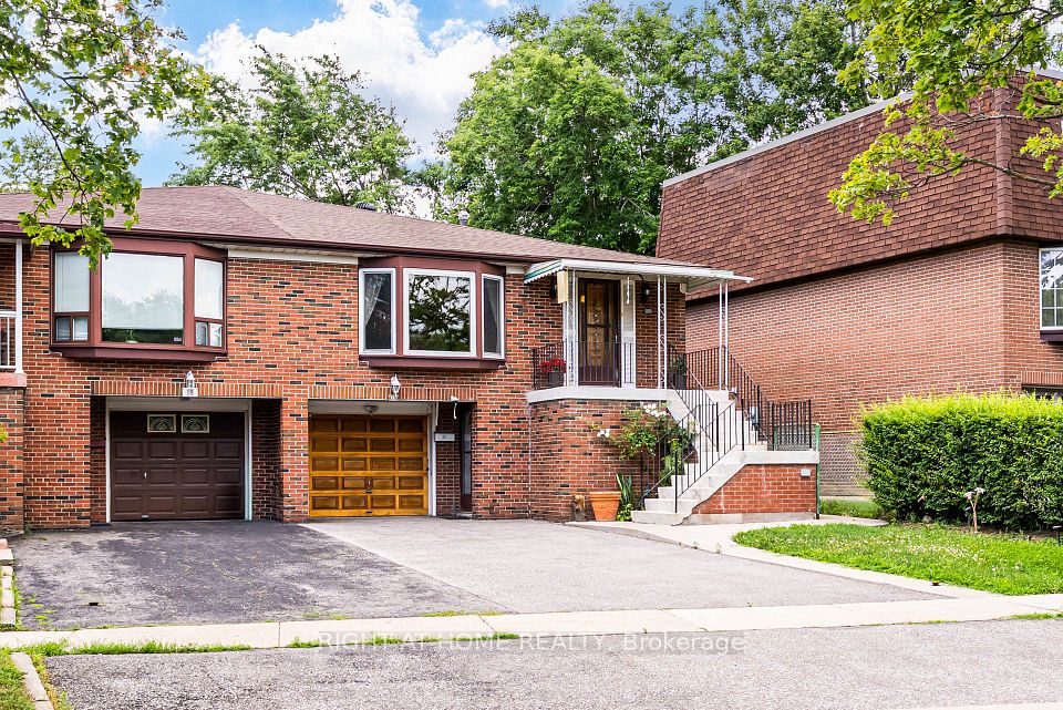 20 Zealand Road, Toronto, On M9r 3w4