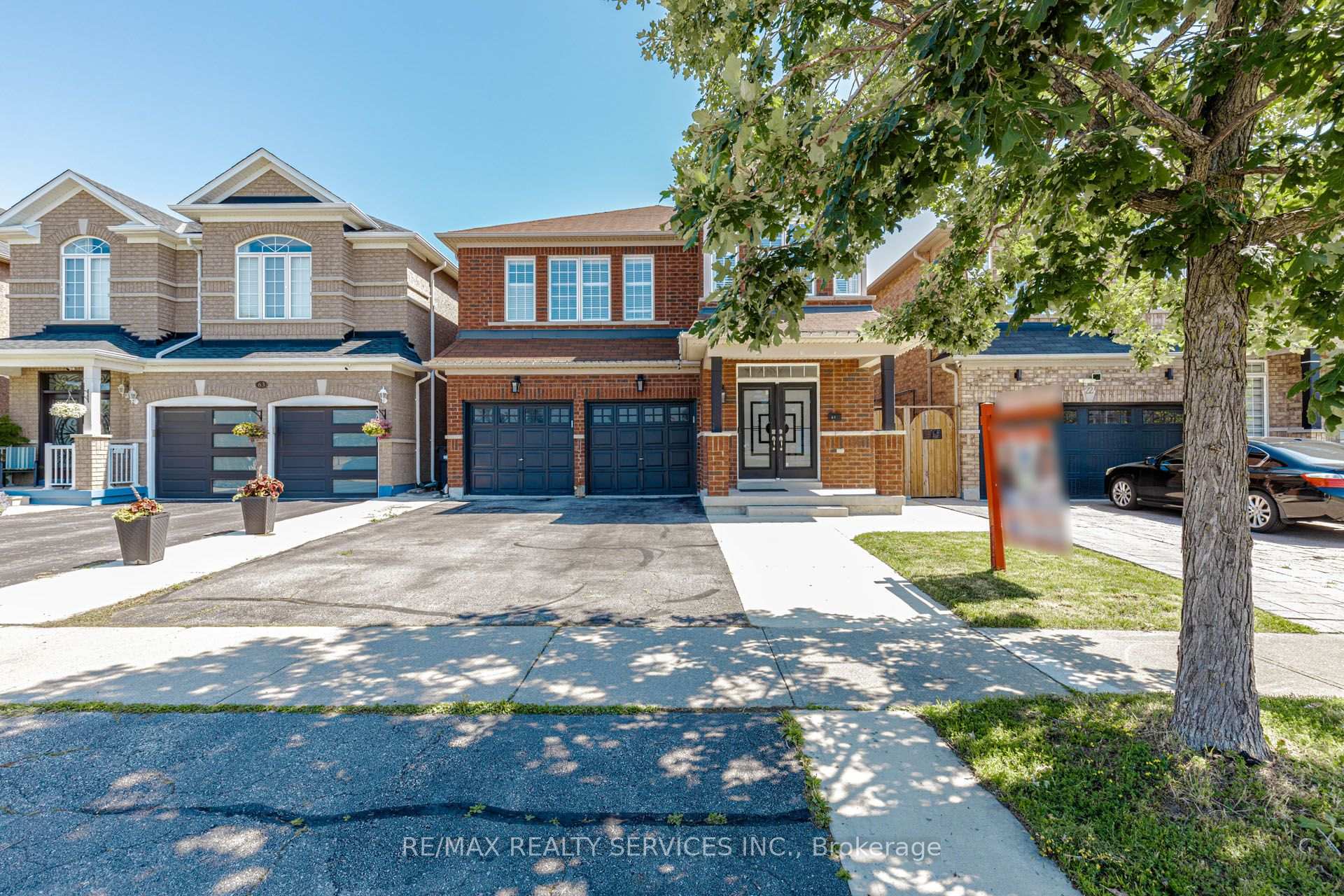61 Sugarcane Avenue, Brampton, On L6r 0e6