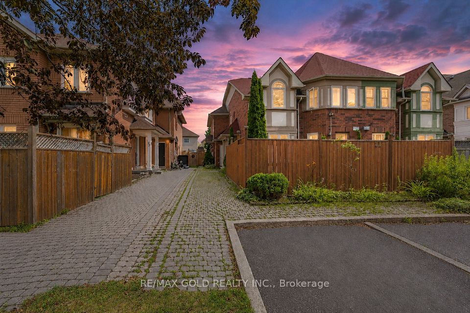 23 Rain Lily Lane, Brampton, On L6r 1s4