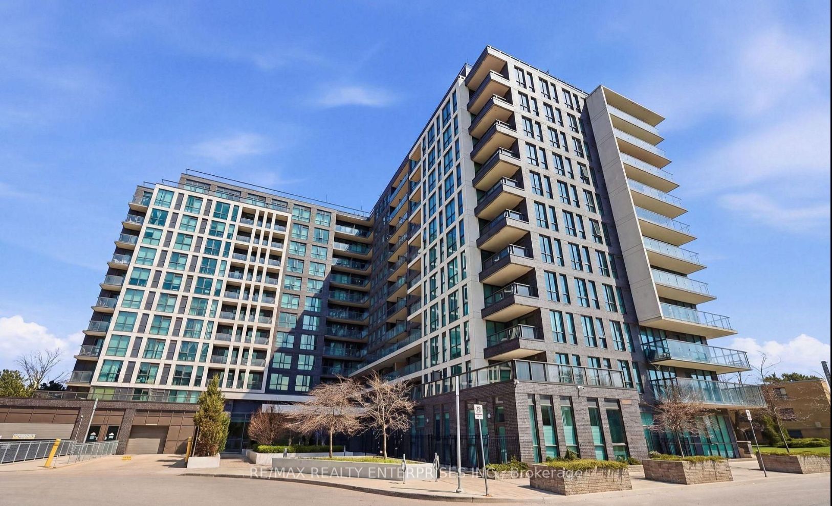 80 Esther Lorrie Drive 522, Toronto, On M9w 4v1