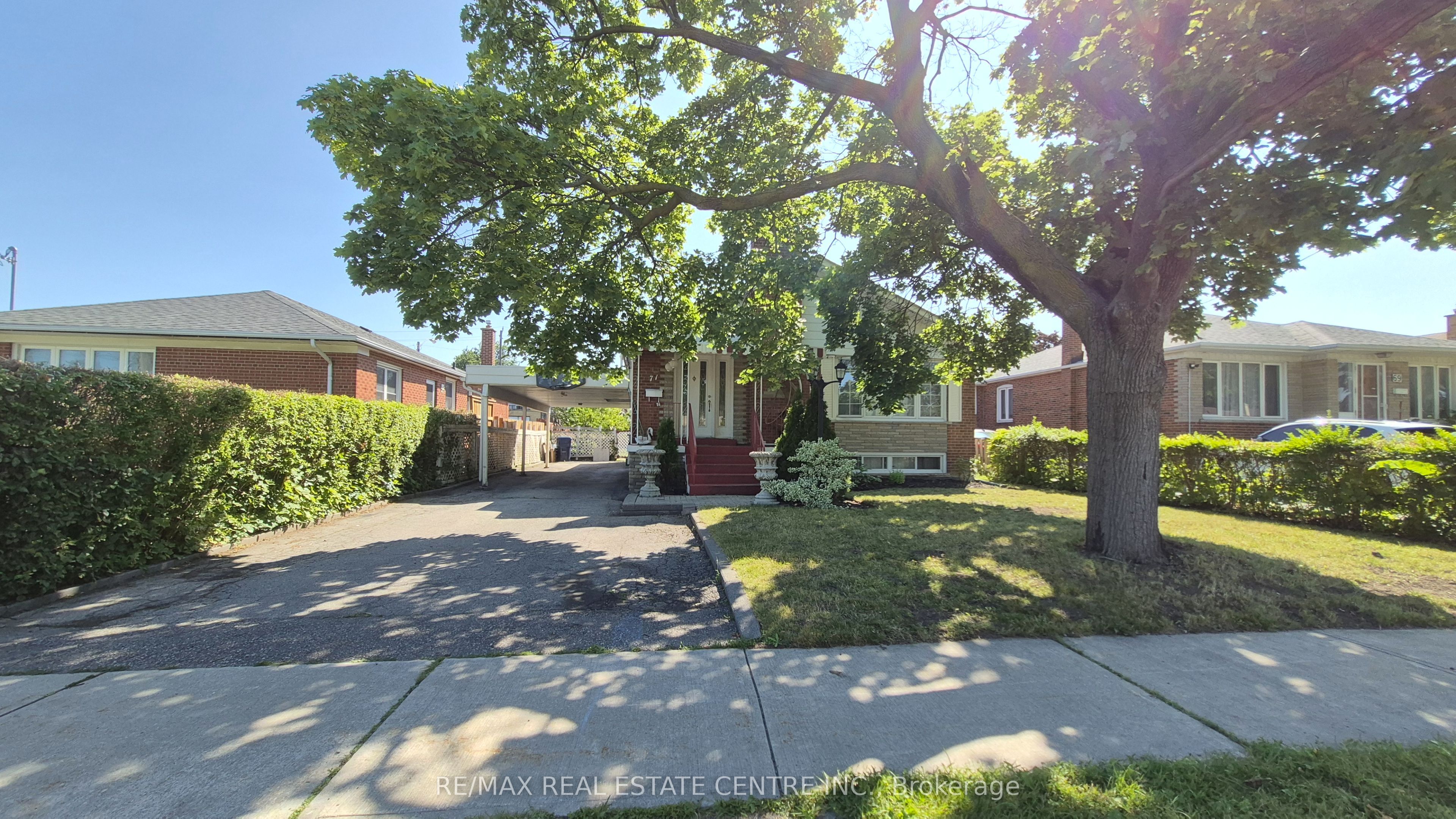 71 Gunton Drive Upper, Toronto, On M9w 3h3