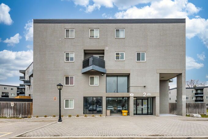 2001 Bonnymede Drive 119, Mississauga, On L5j 4h8