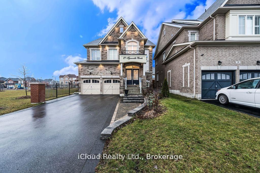27 Tysonville Circle, Brampton, On L7a 4a6