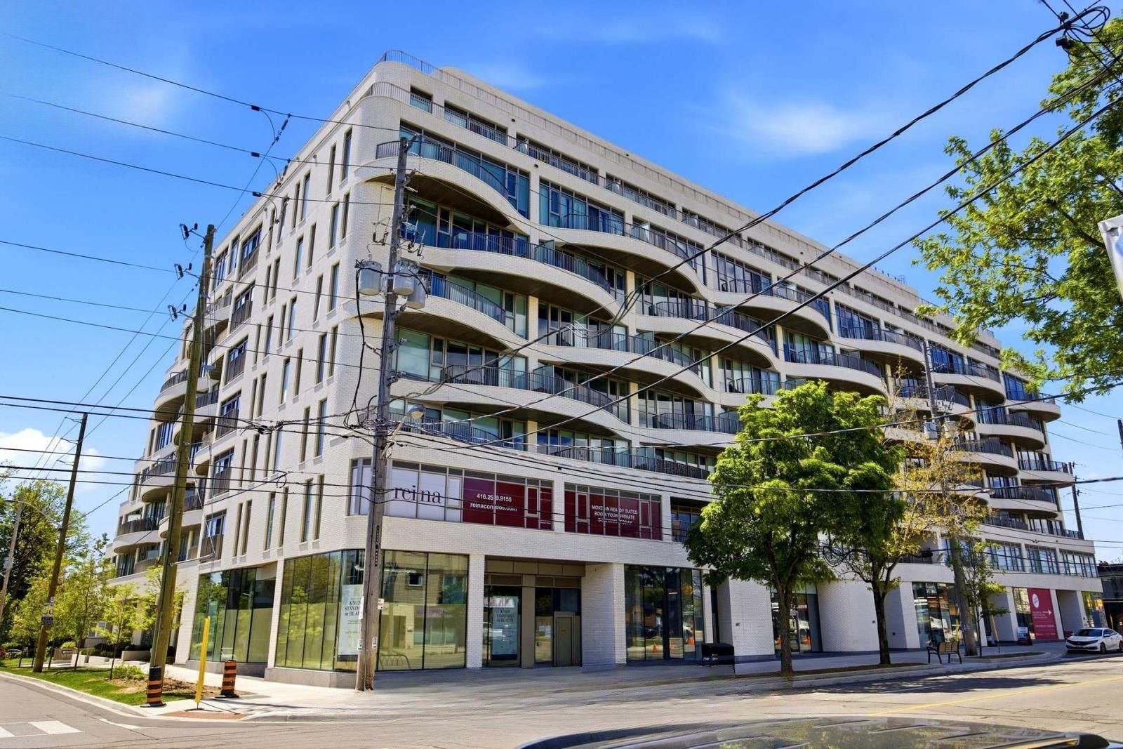 689 The Queensway Street 301, Toronto, On M8y 1l1