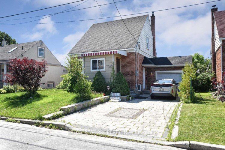 39 Winston Park Boulevard Bachelor, Toronto, On M3k 1c1