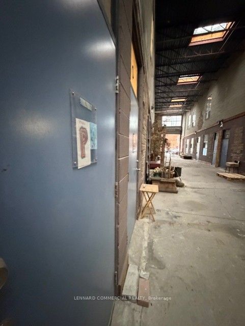 1 Wiltshire Avenue I, Toronto, On M6n 2v7