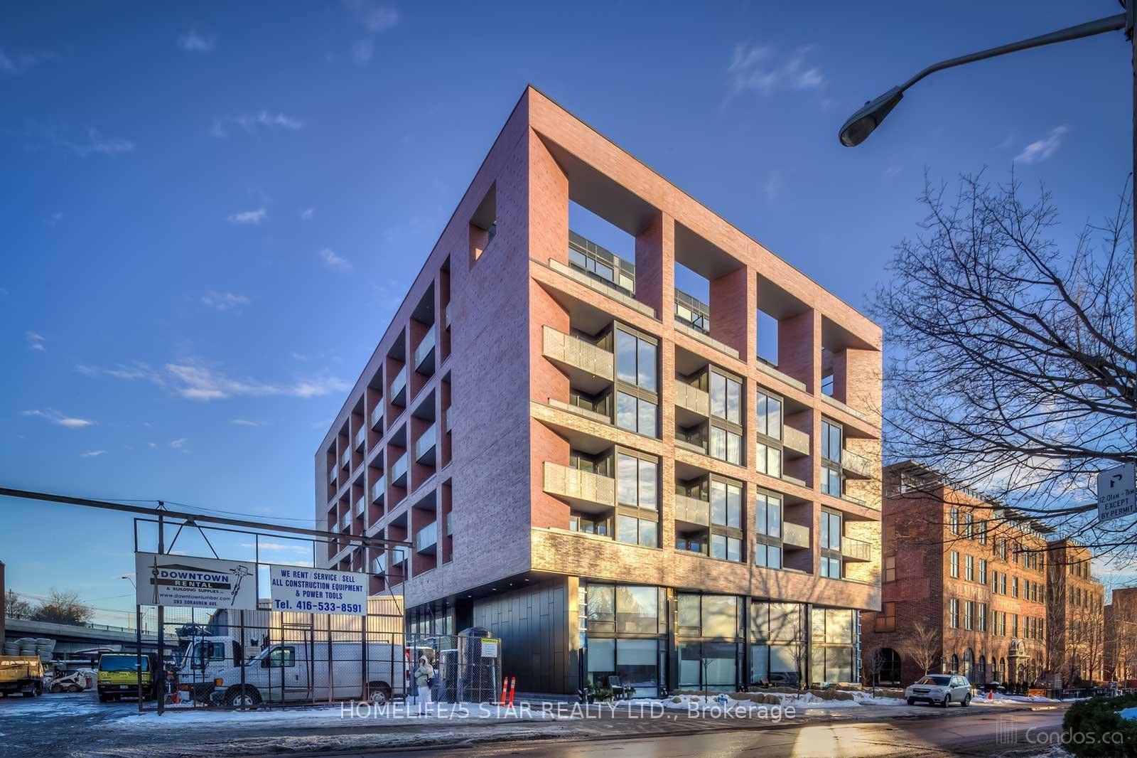 383 Sorauren Avenue 310, Toronto, On M6r 0a4