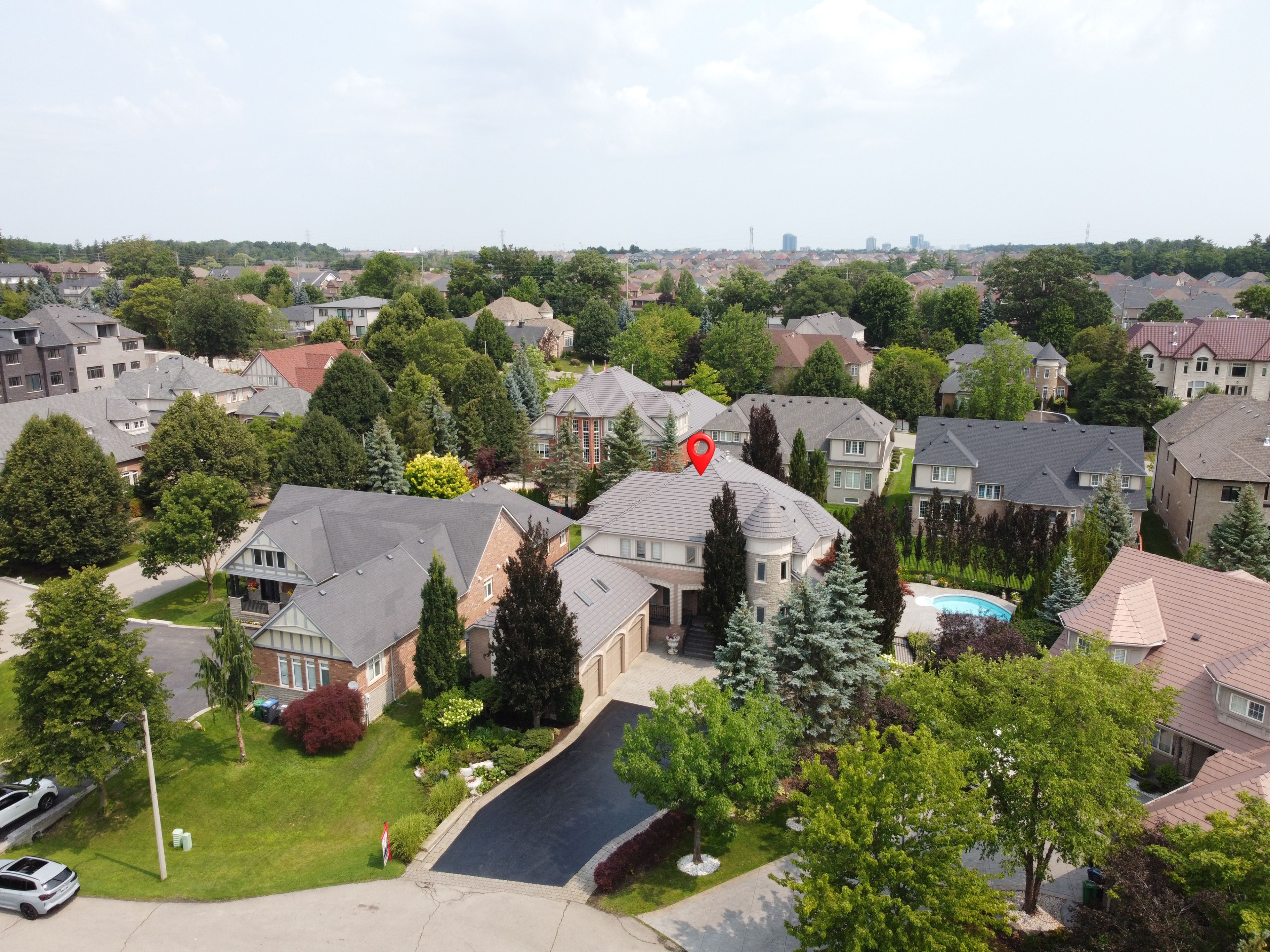 10 Pride Court, Brampton, On L6y 5h3