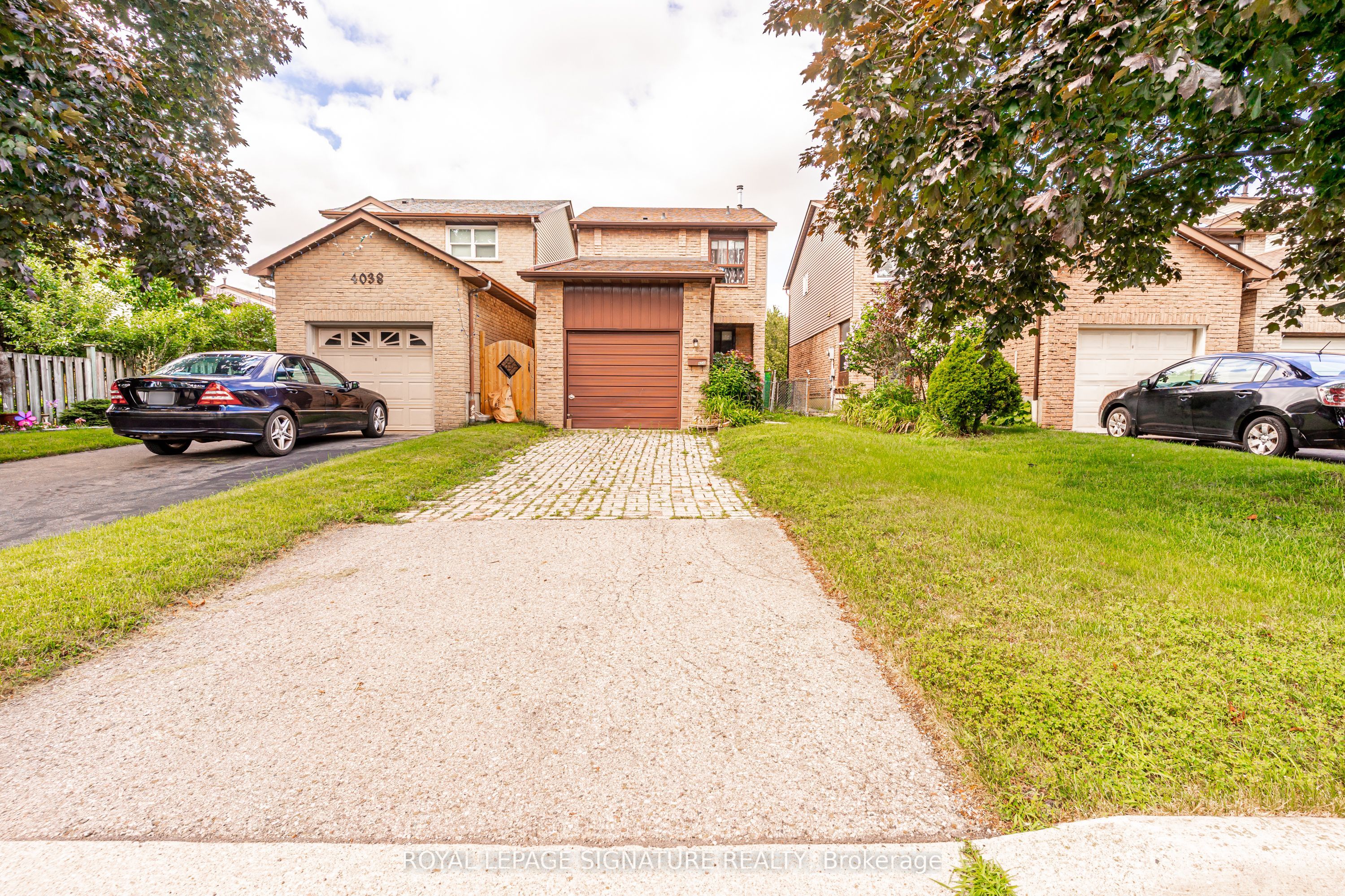 4040 Silverhaze Road, Mississauga, On L4w 3k1
