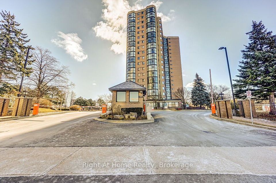 1360 Rathburn Road E 1509, Mississauga, On L4w 4h4