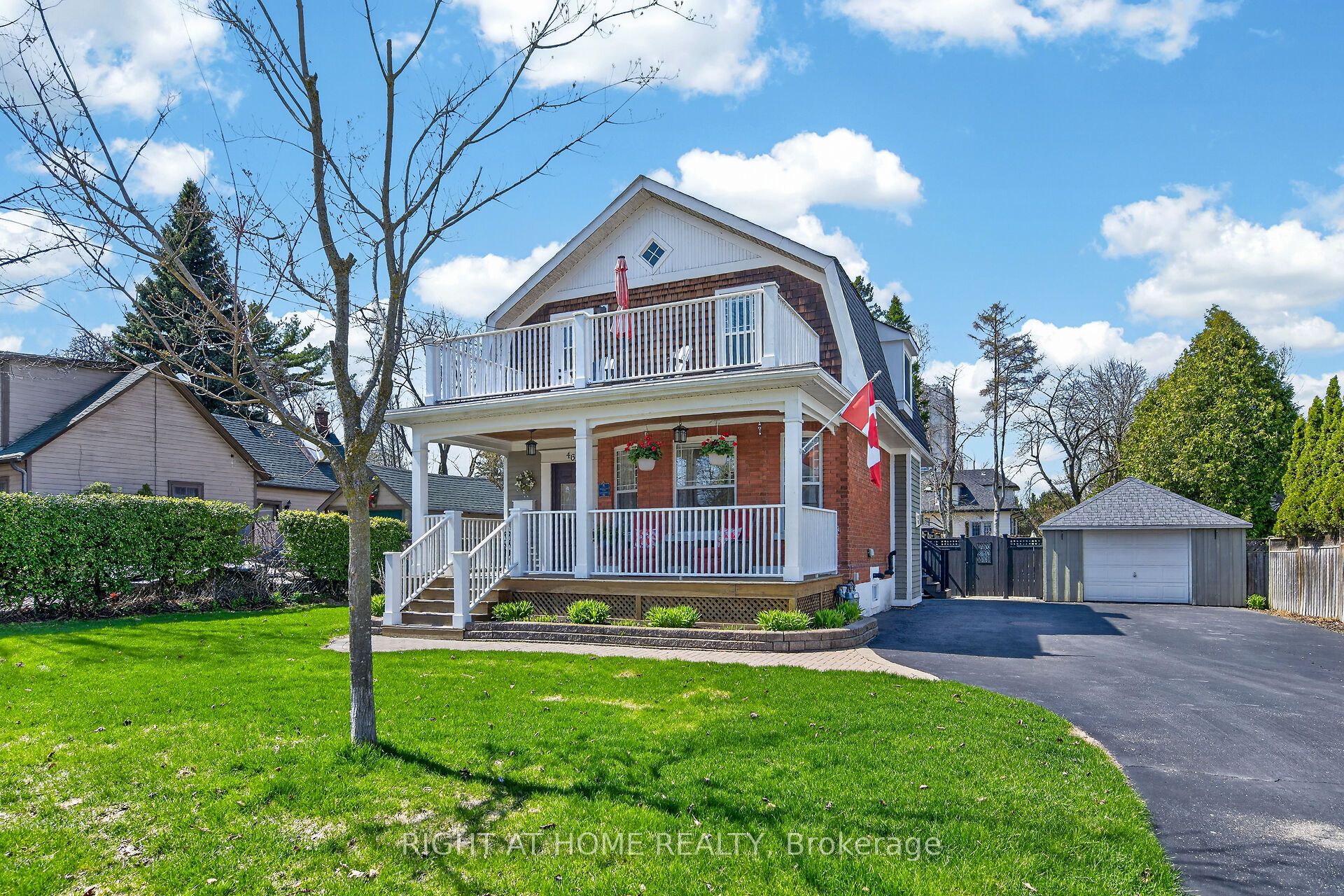 46 Bay Street, Mississauga, On L5h 1c3
