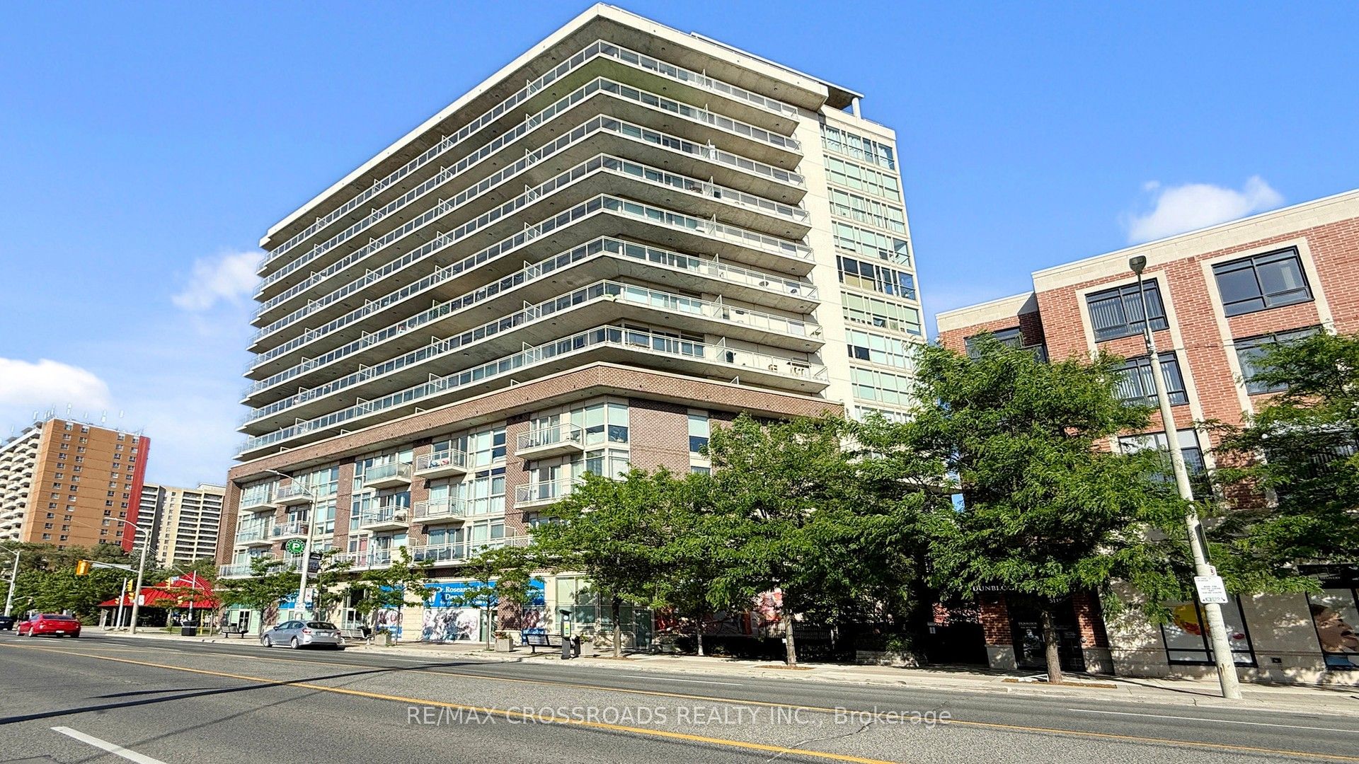 5101 Dundas Street W 810, Toronto, On M9a 1c1