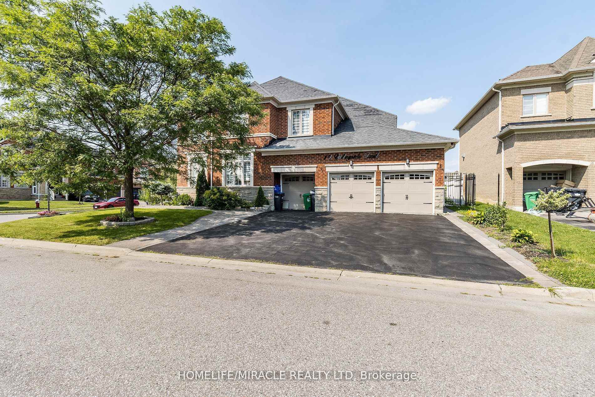 19 Valleyside Trail, Brampton, On L6p 2g4