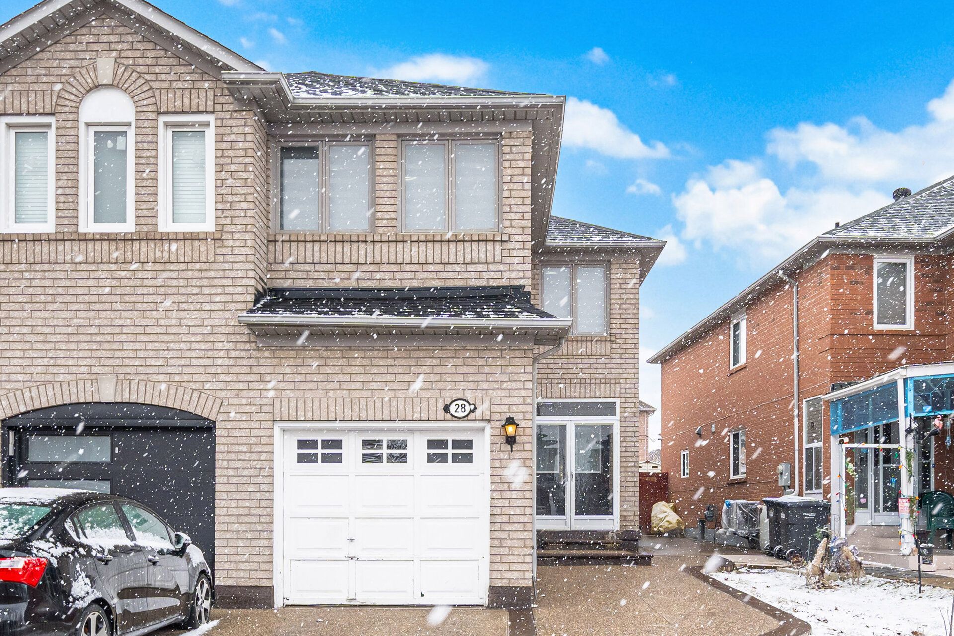 28 Mount Fuji Crescent, Brampton, On L6r 2l3