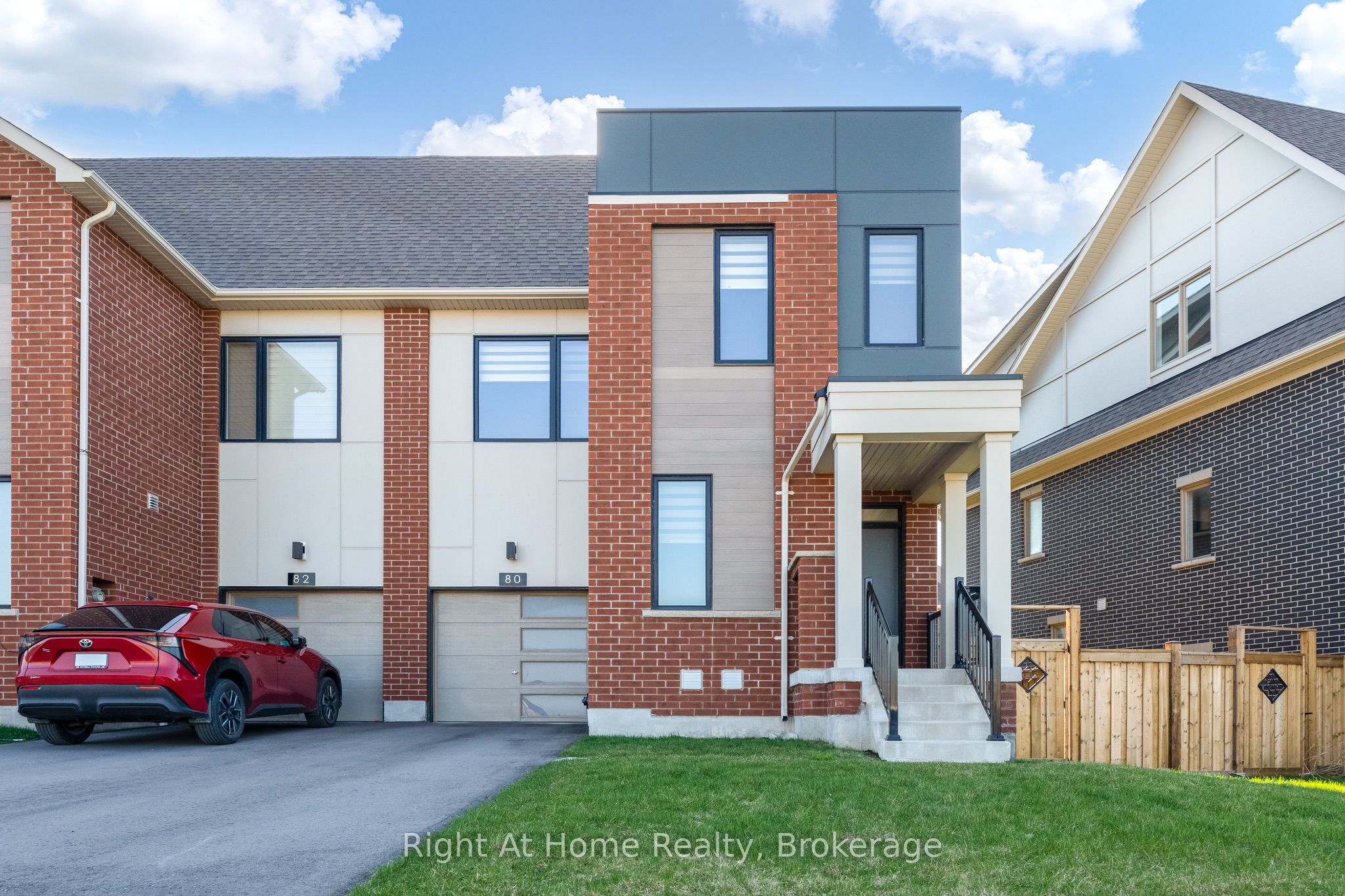 80 Settlers Road E, Oakville, On L6h 0y8