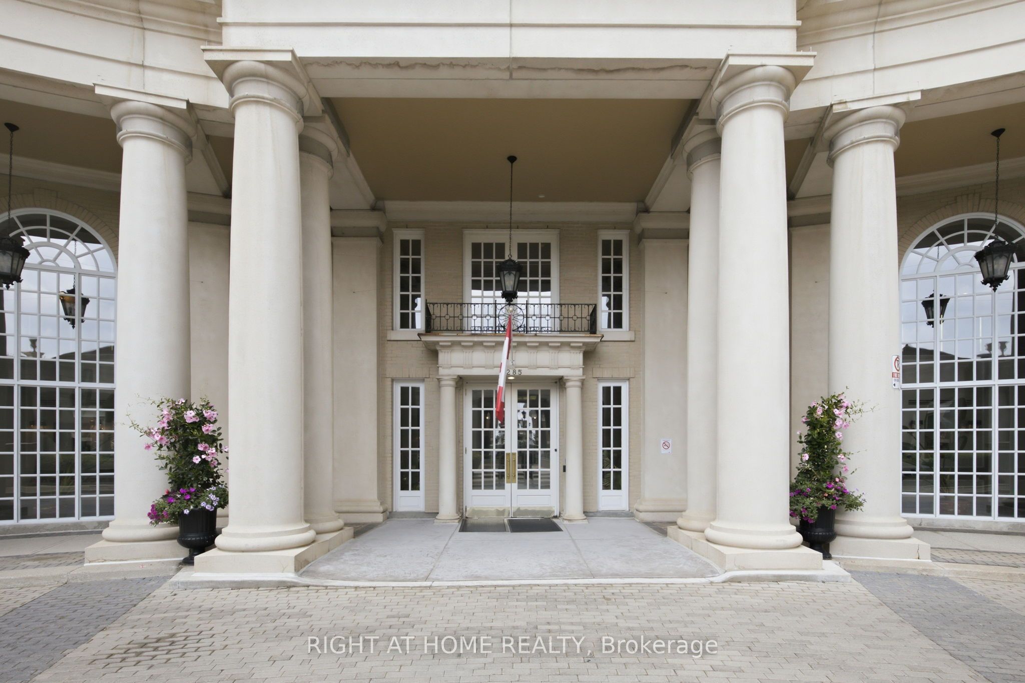 2285 Lake Shore Boulevard W 312, Toronto, On M8v 3x9