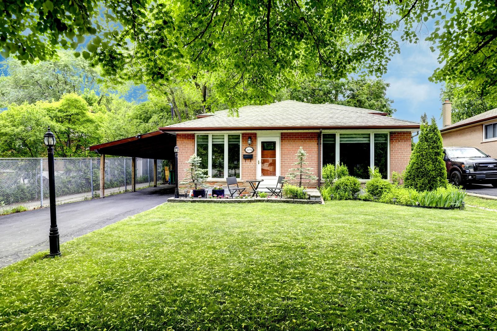 2694 Truscott Drive, Mississauga, On L5j 2b7