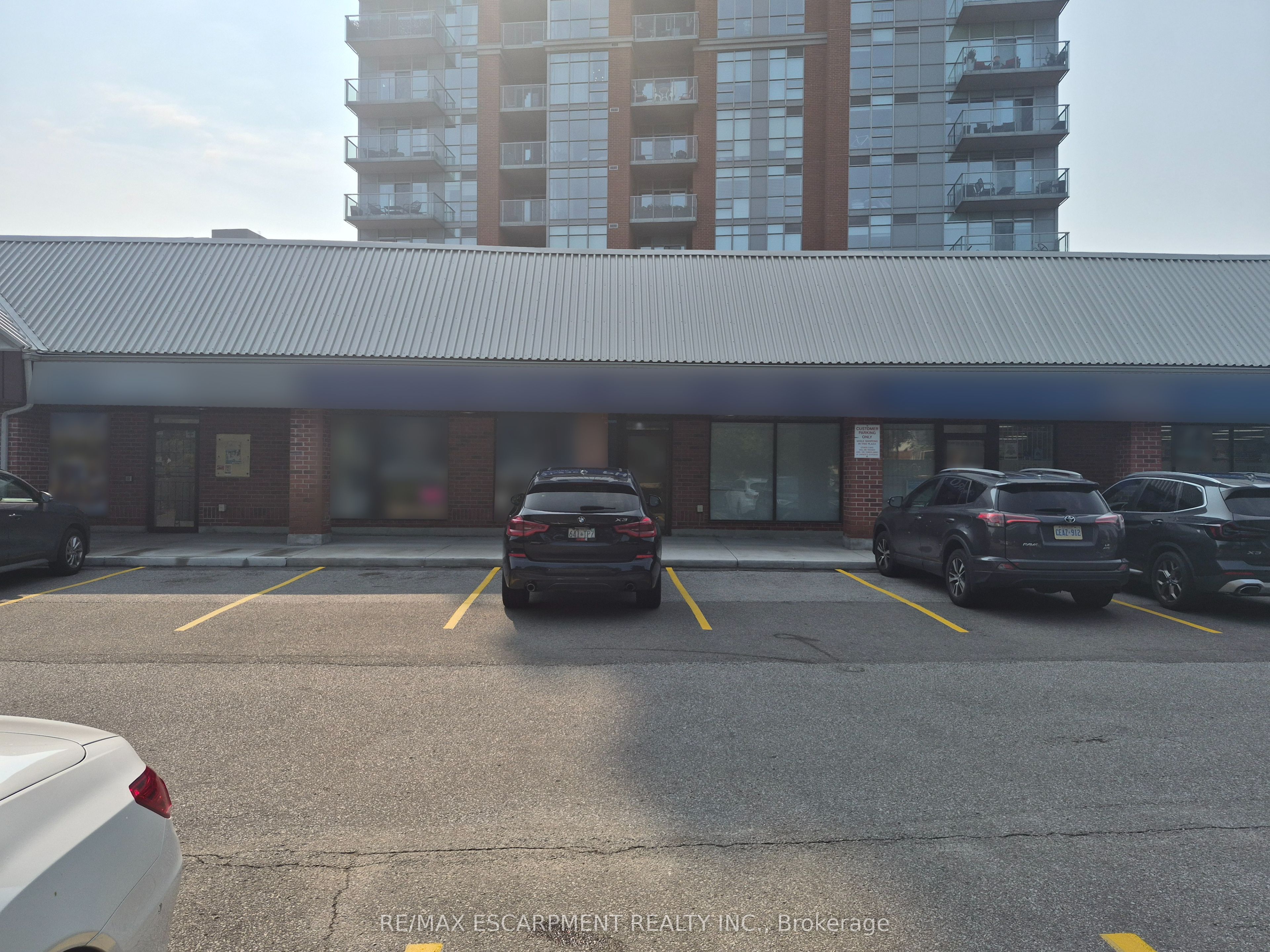 573 Maple Avenue 2, Burlington, On L7s 2e8