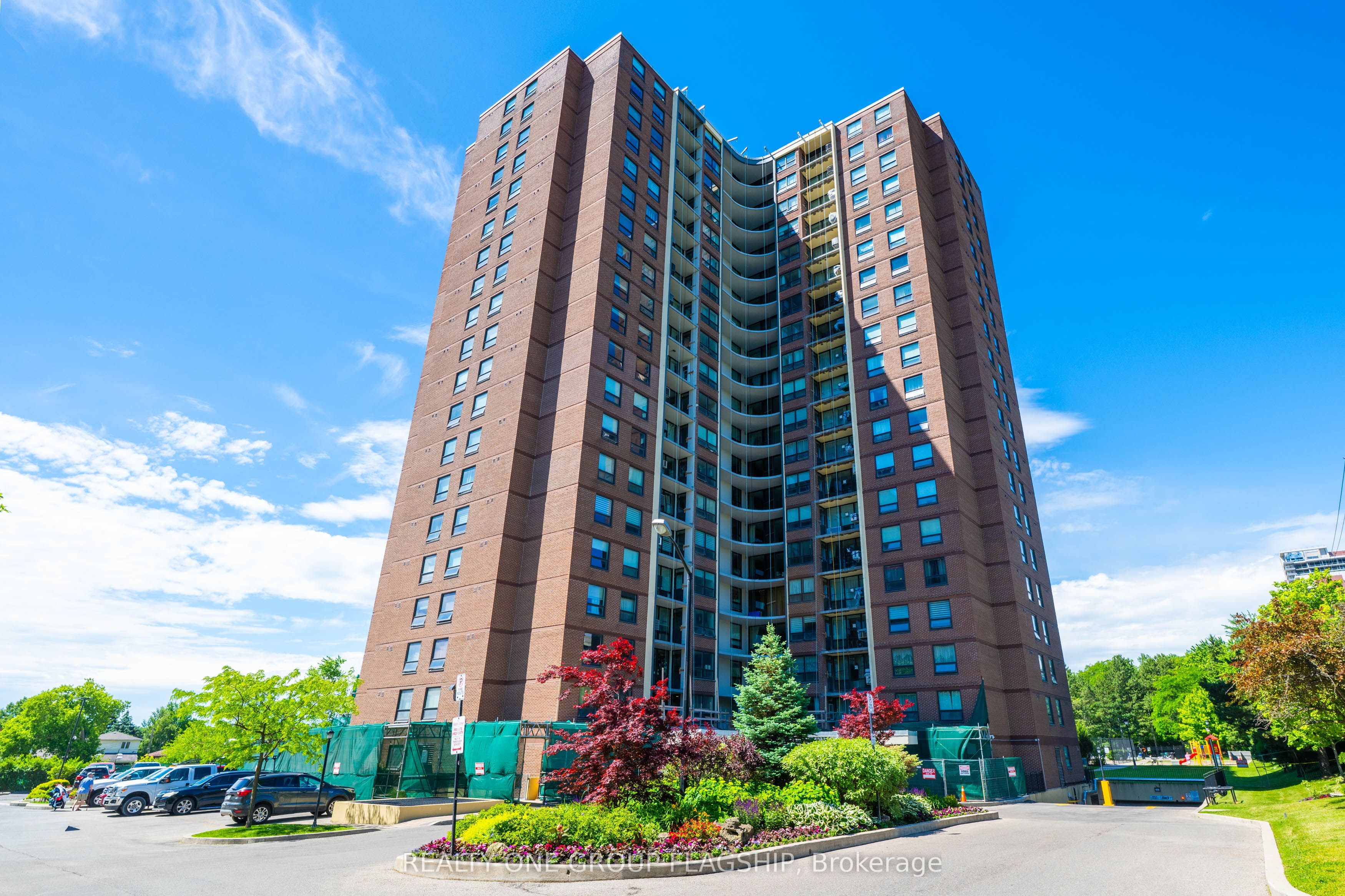 61 Richview Road 1401, Toronto, On M9a 4m8
