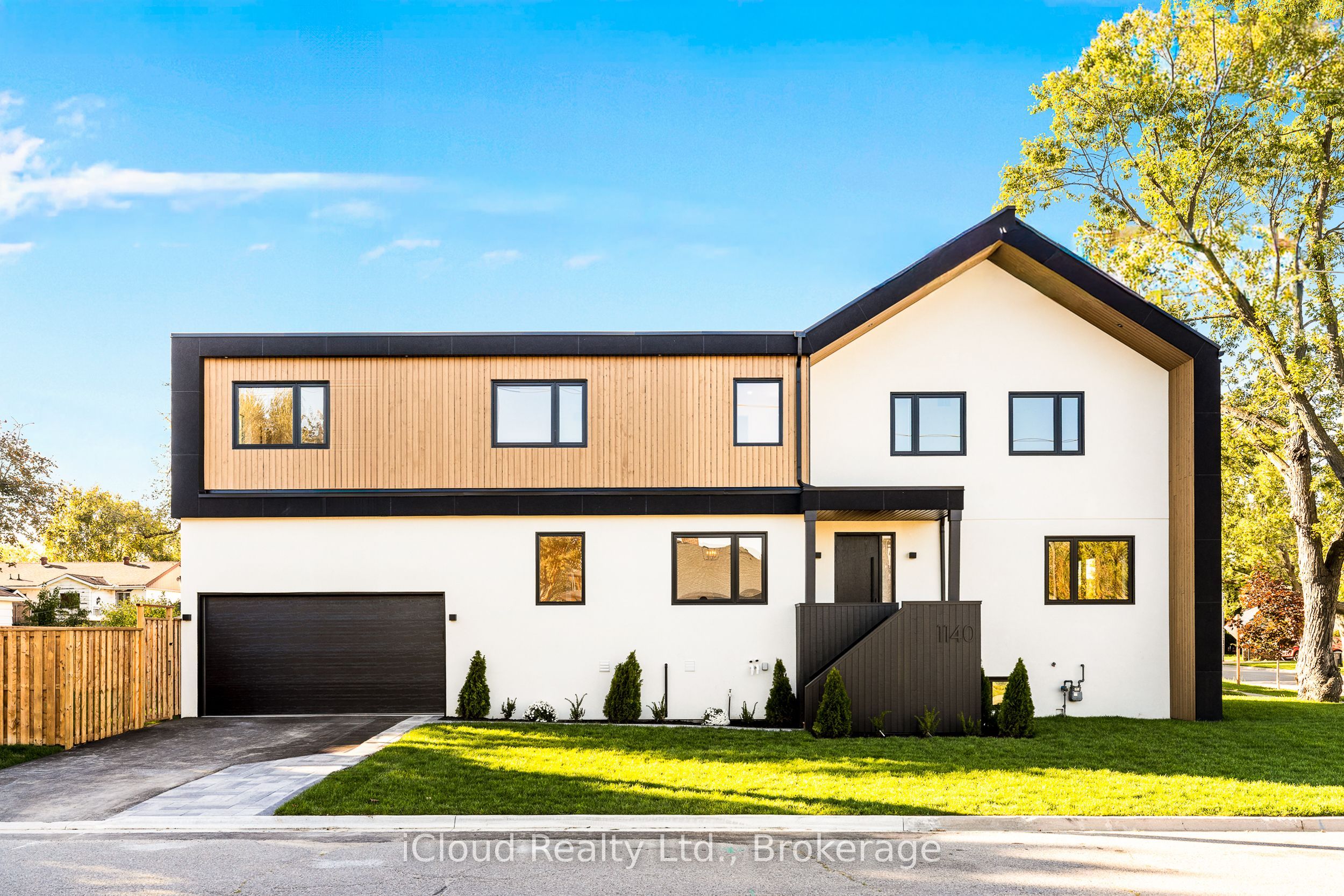 1140 Ogden Avenue, Mississauga, On L5e 2g9
