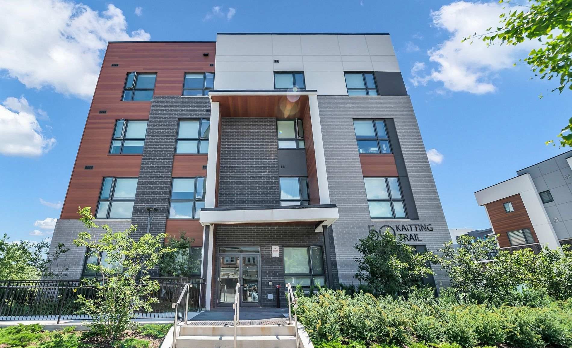 50 Kaitting Trail 305, Oakville, On L6m 5n3