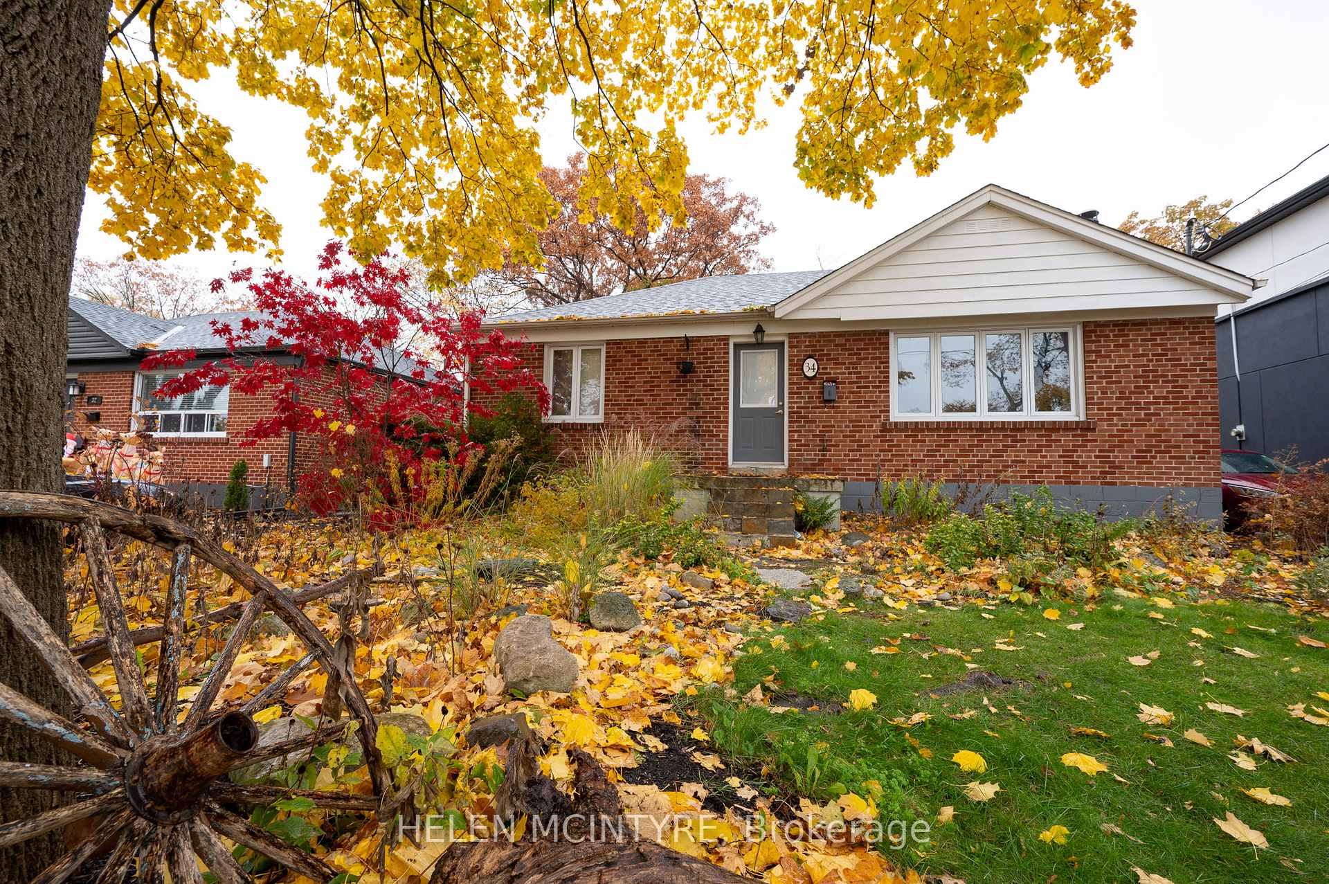 34 Dunning Crescent, Toronto, On M8w 4s8