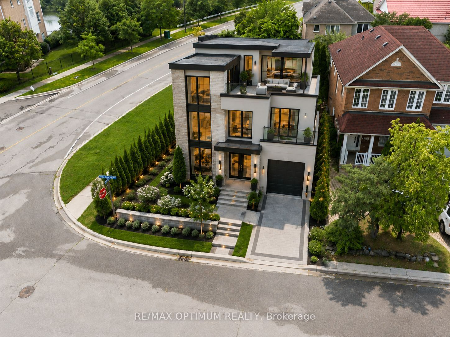 3140 High Springs Crescent, Mississauga, On L5b 4g4