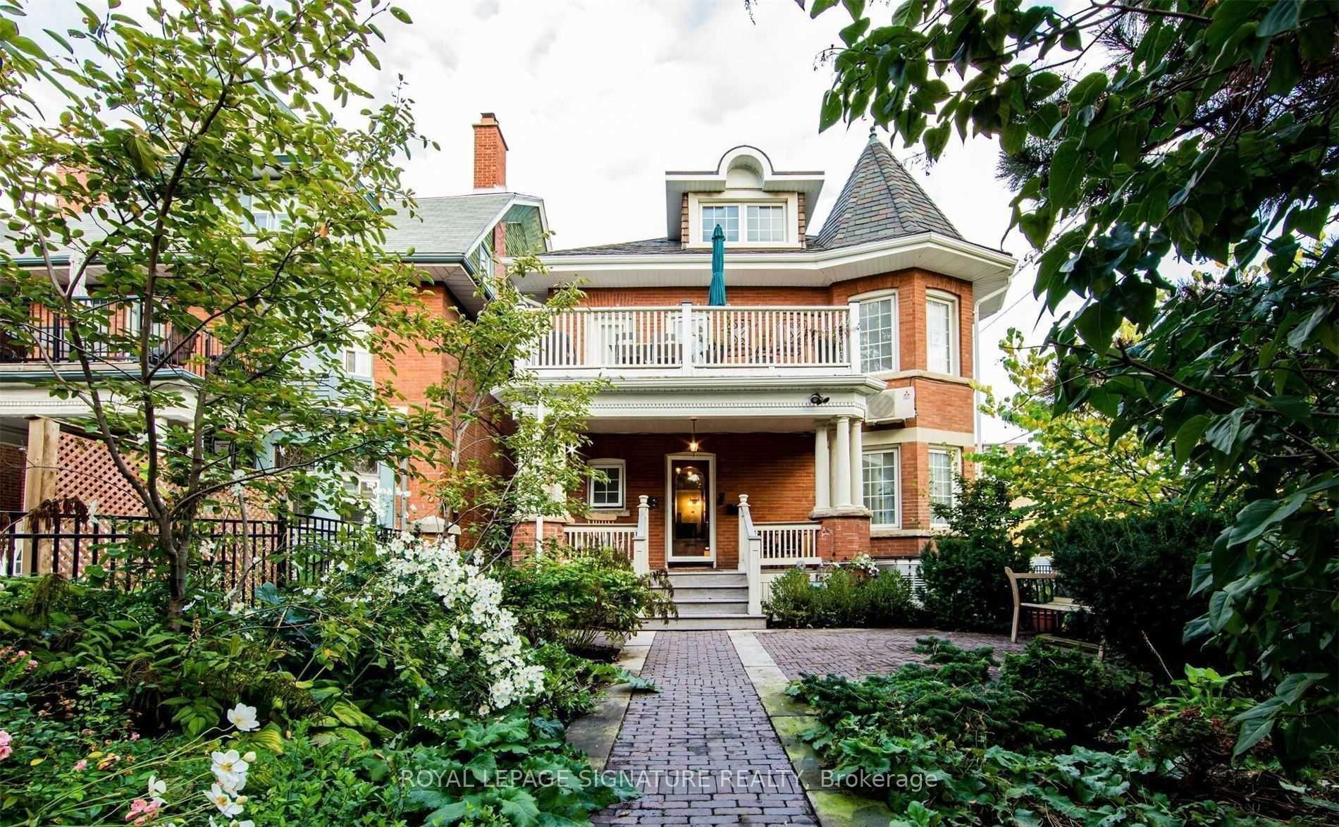 1 Maynard Avenue 1, Toronto, On M6k 2z7