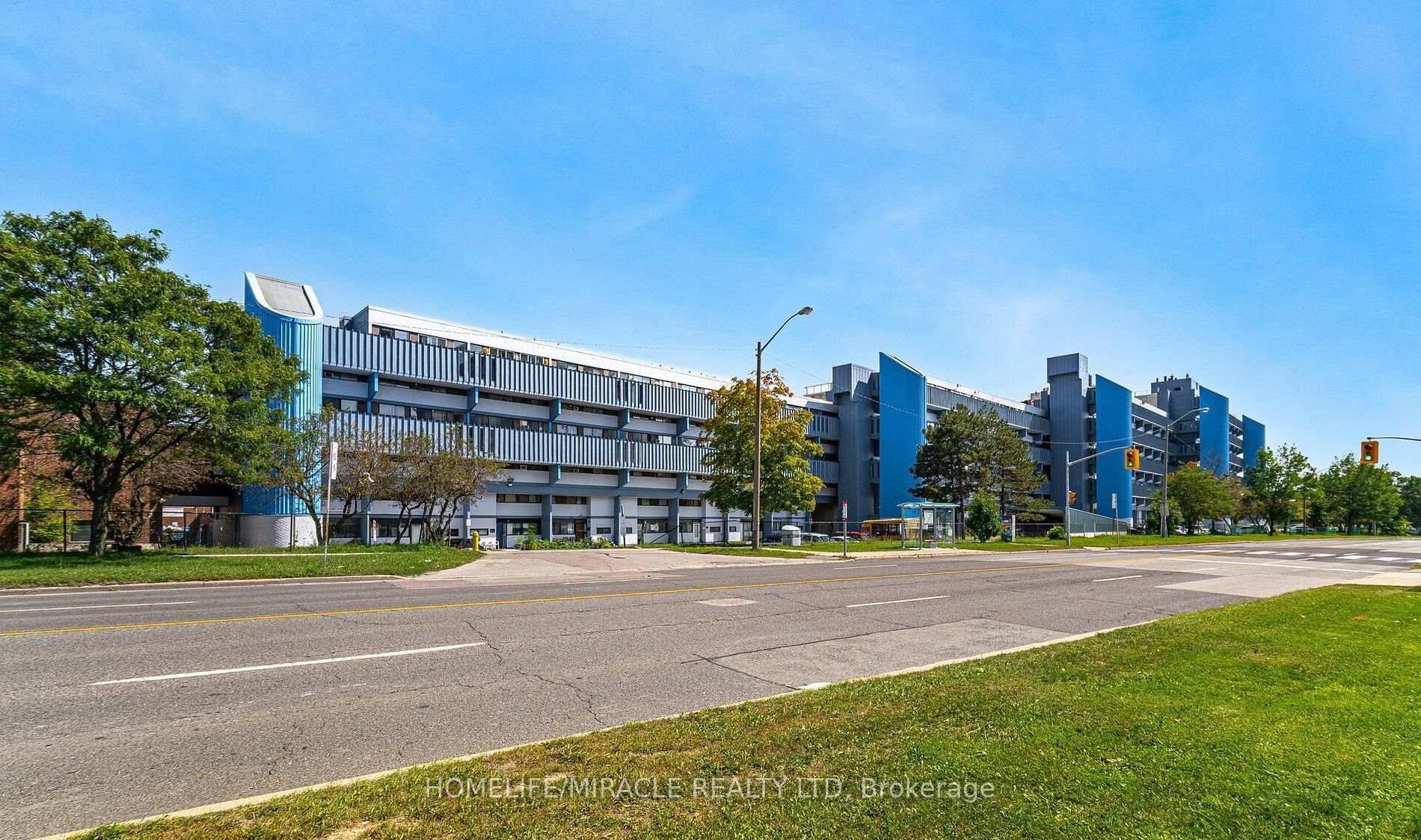 4673 Jane Street 517, Toronto, On M3n 2l1