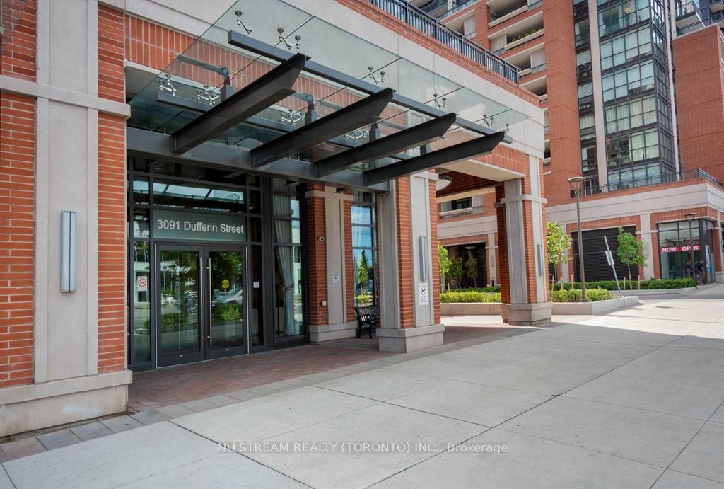 3091 Dufferin Street 613, Toronto, On M6a 0c4