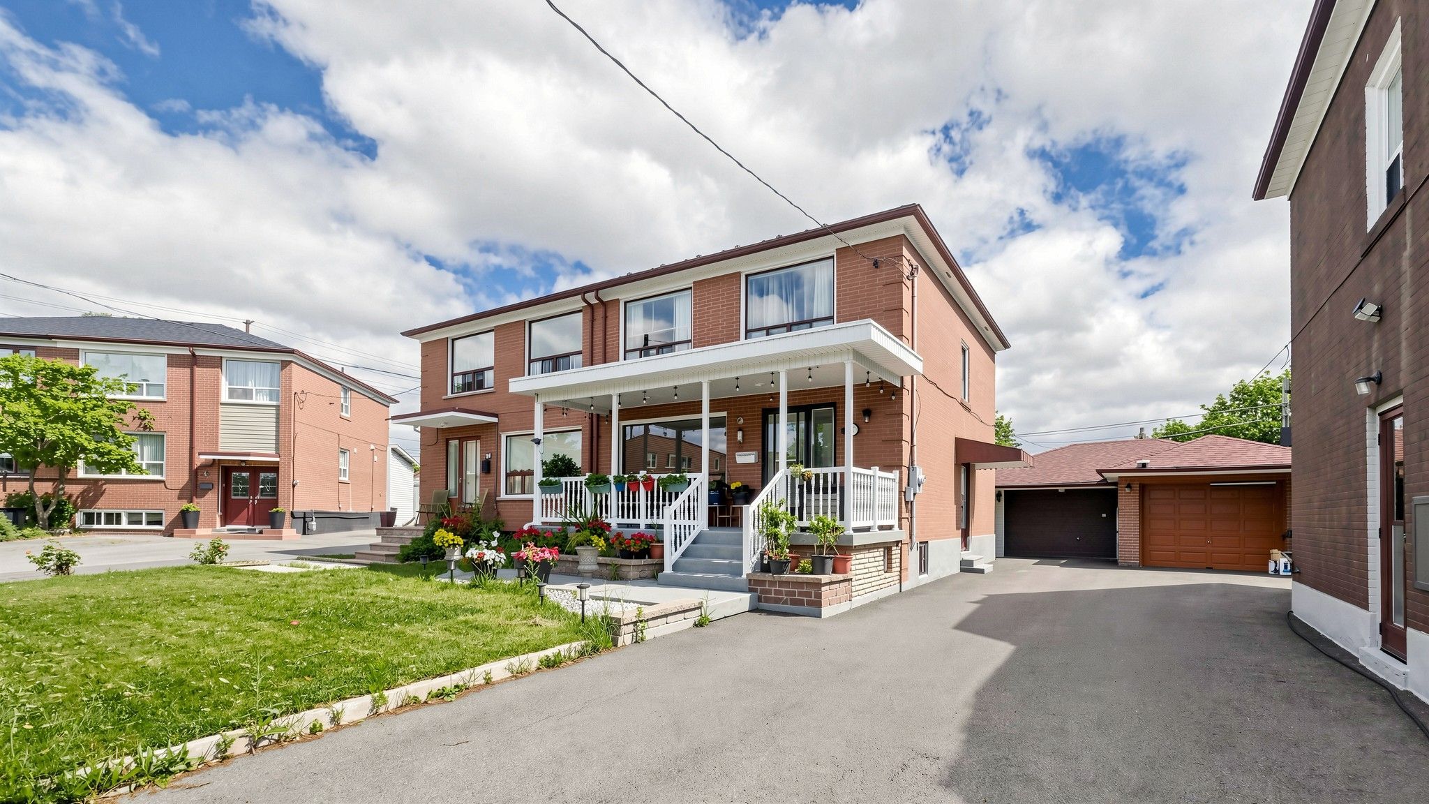 22 Brigham Court, Toronto, On M9w 1t8
