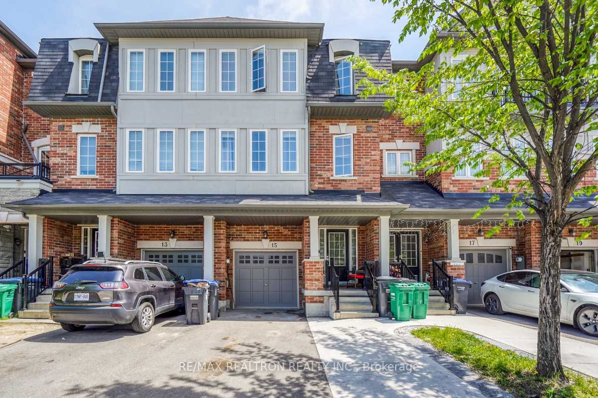 15 Sprucewood Road, Brampton, On L6z 0j3