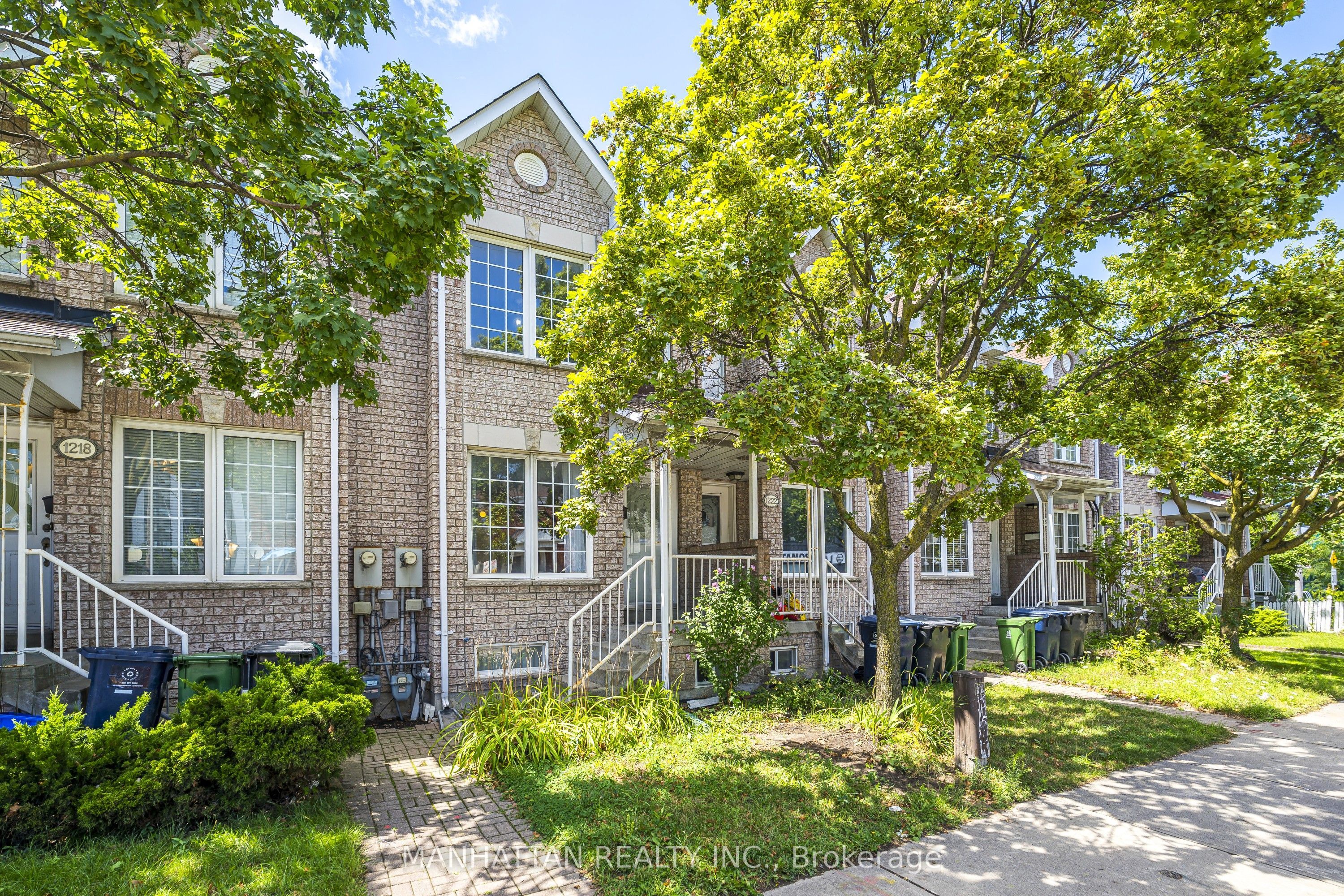 1220 Weston Road, Toronto, On M6m 4p4