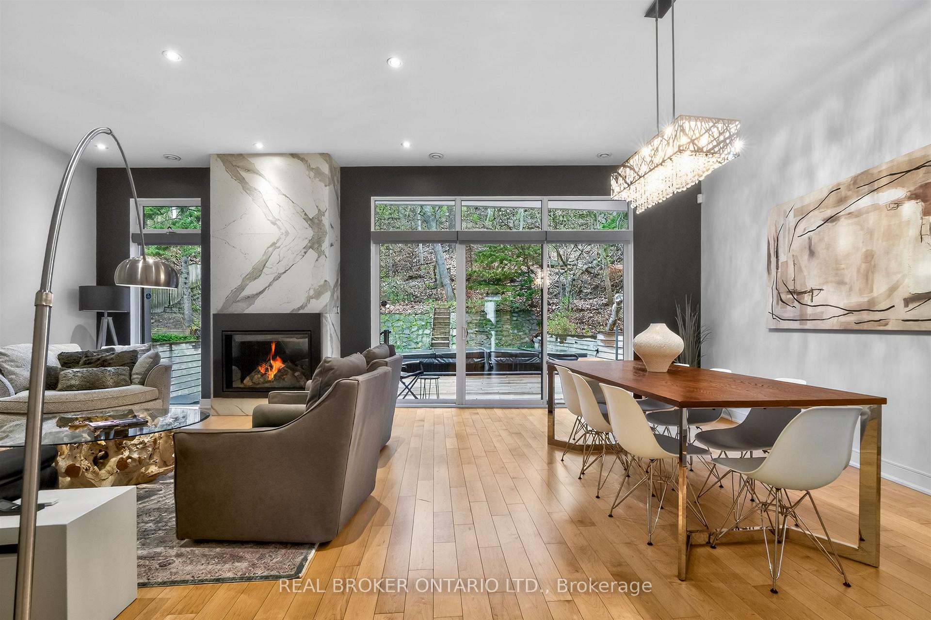88 South Kingsway Way, Toronto, On M6s 3t3