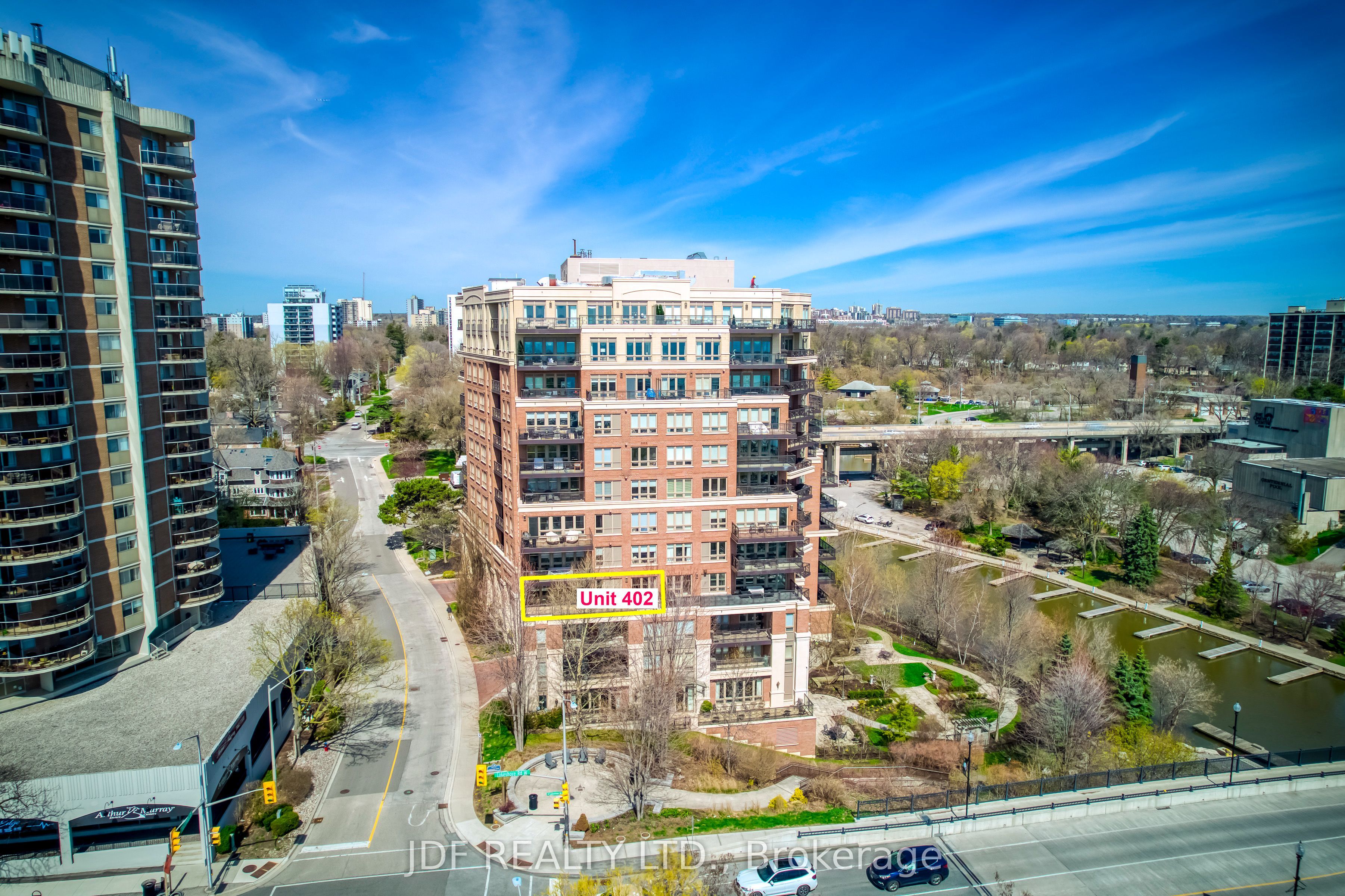 111 Forsythe Street 402, Oakville, On L6k 3j9